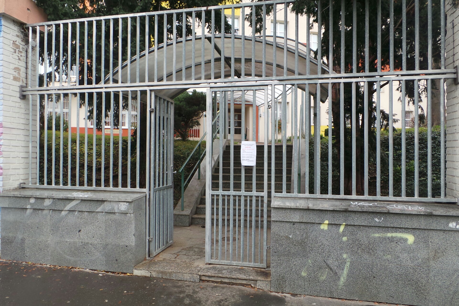 Ústav ošetřovatelství 3. LF - Univerzita Karlova