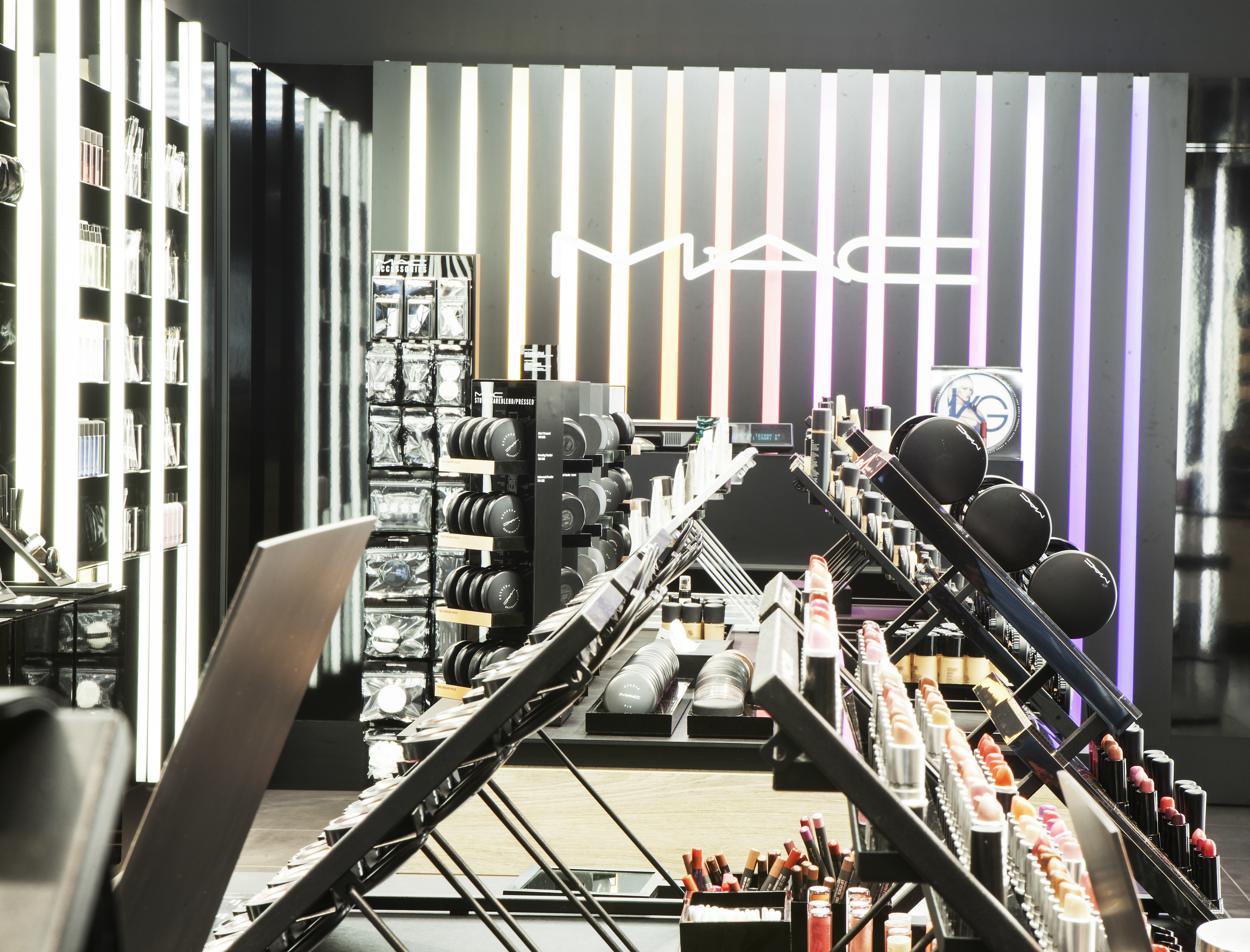 M.A.C. - palác Astra foto 4