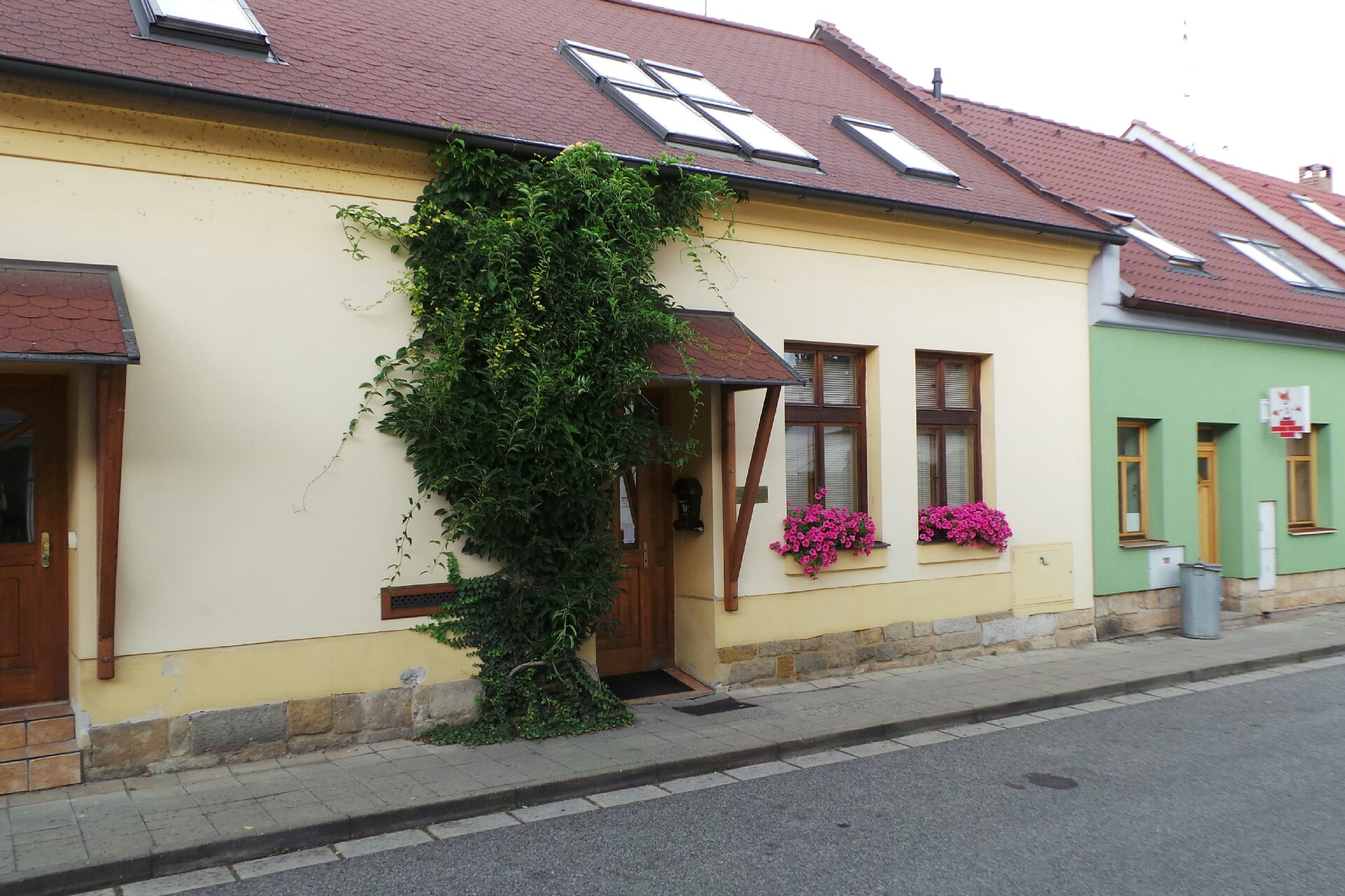 MUDr. Ivana Zbořilová - Radiodiagnostická ordinace foto 2