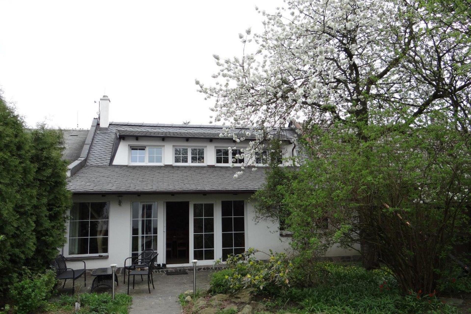 Jannes Holding s.r.o.