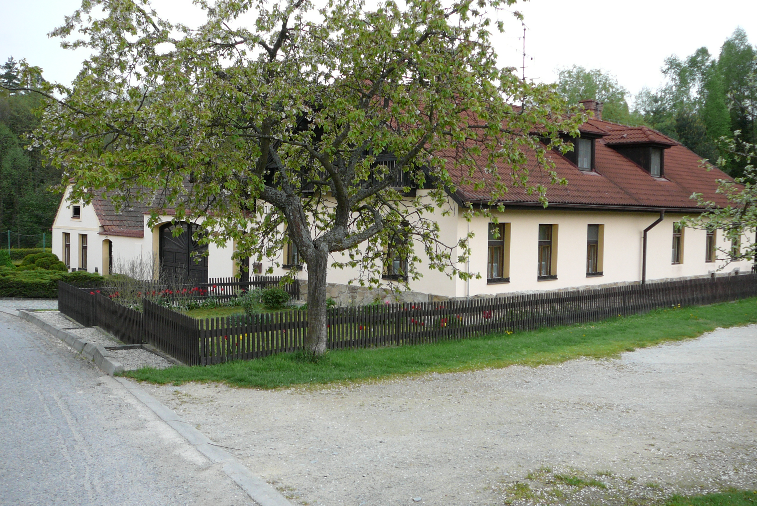 Ubytování Dobrkovská Lhotka foto 2