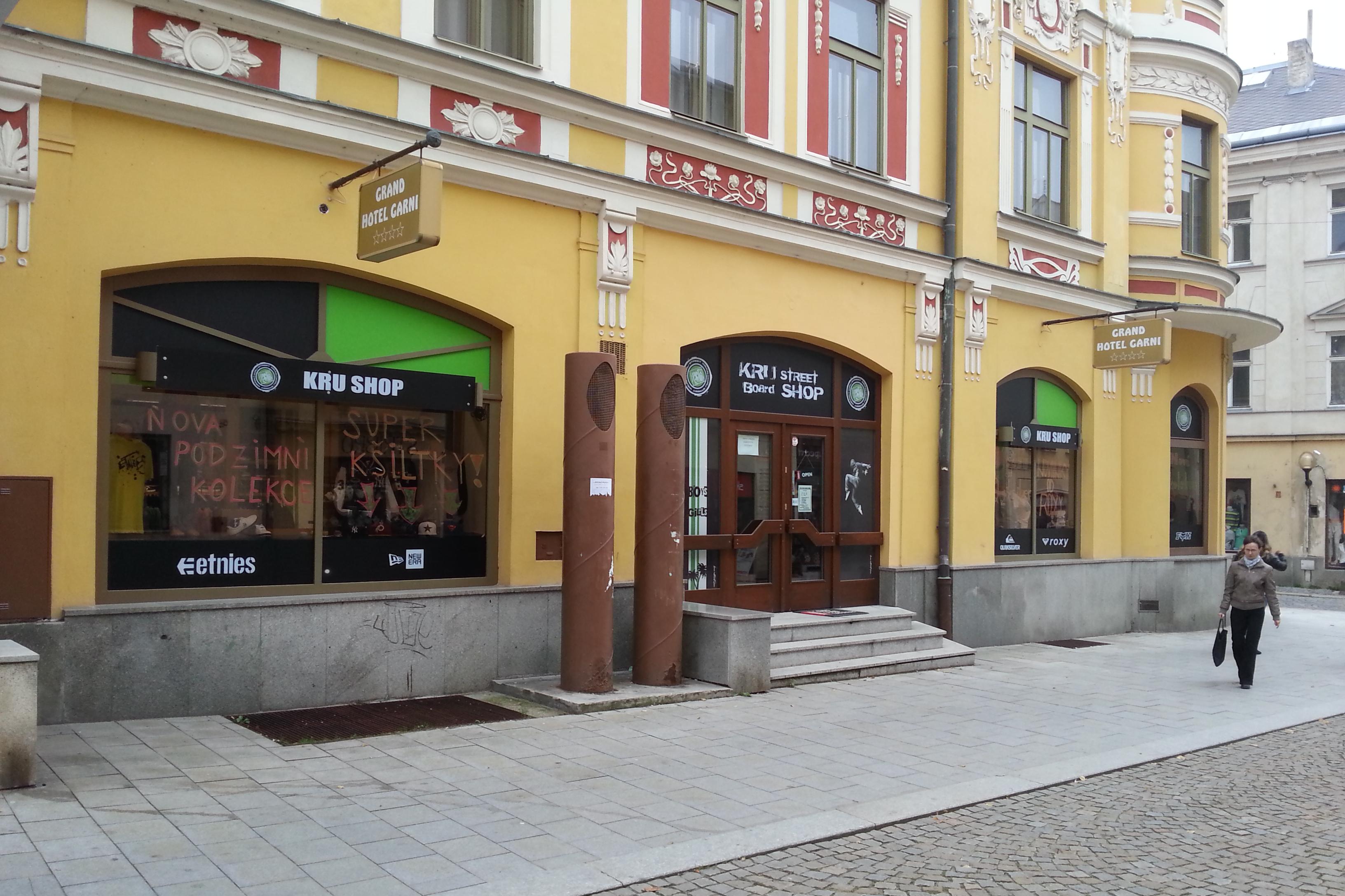 Kru street board shop