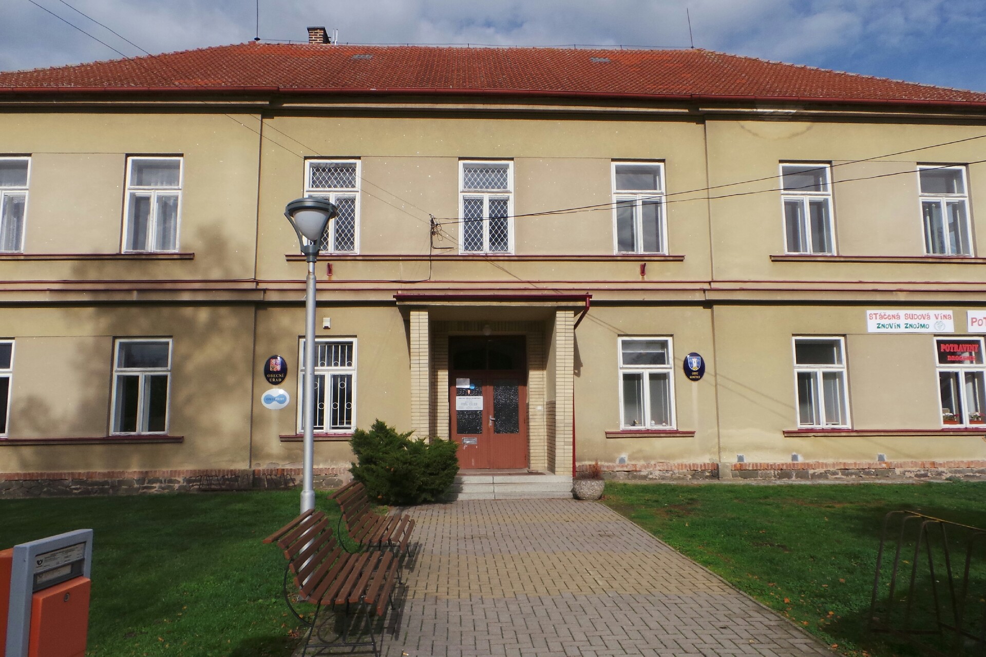 Kunětice - obecní úřad