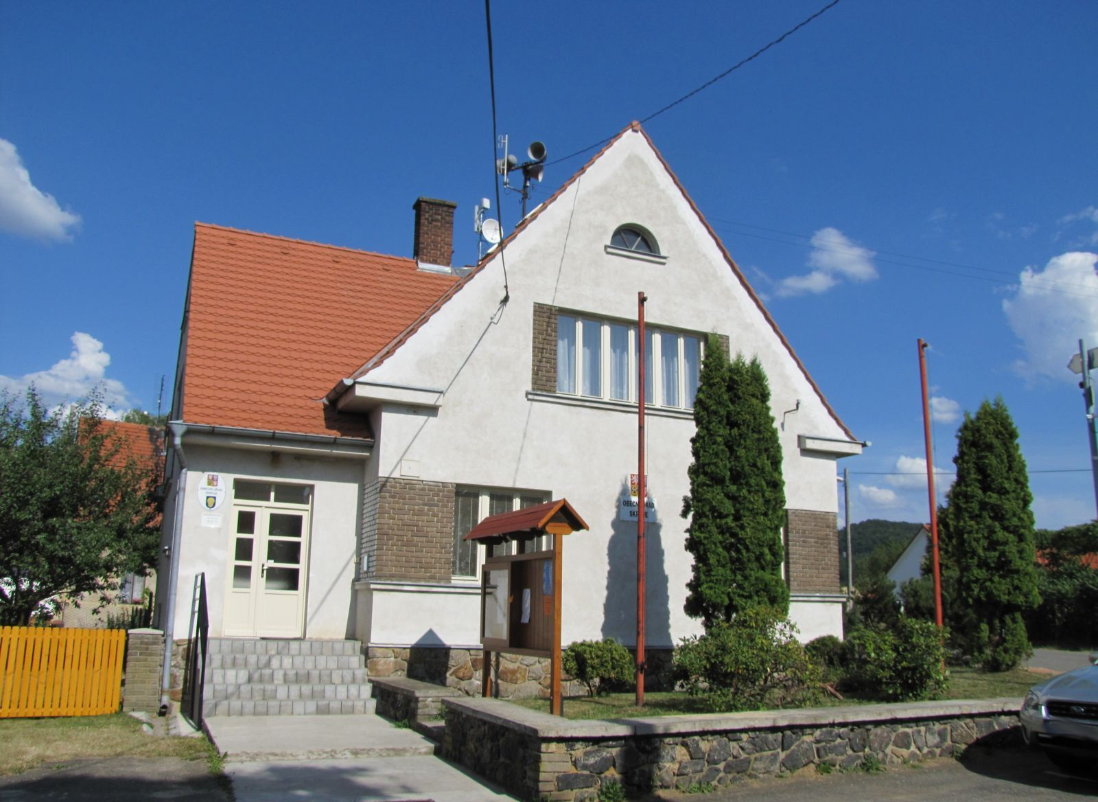 Skryje - obecní úřad