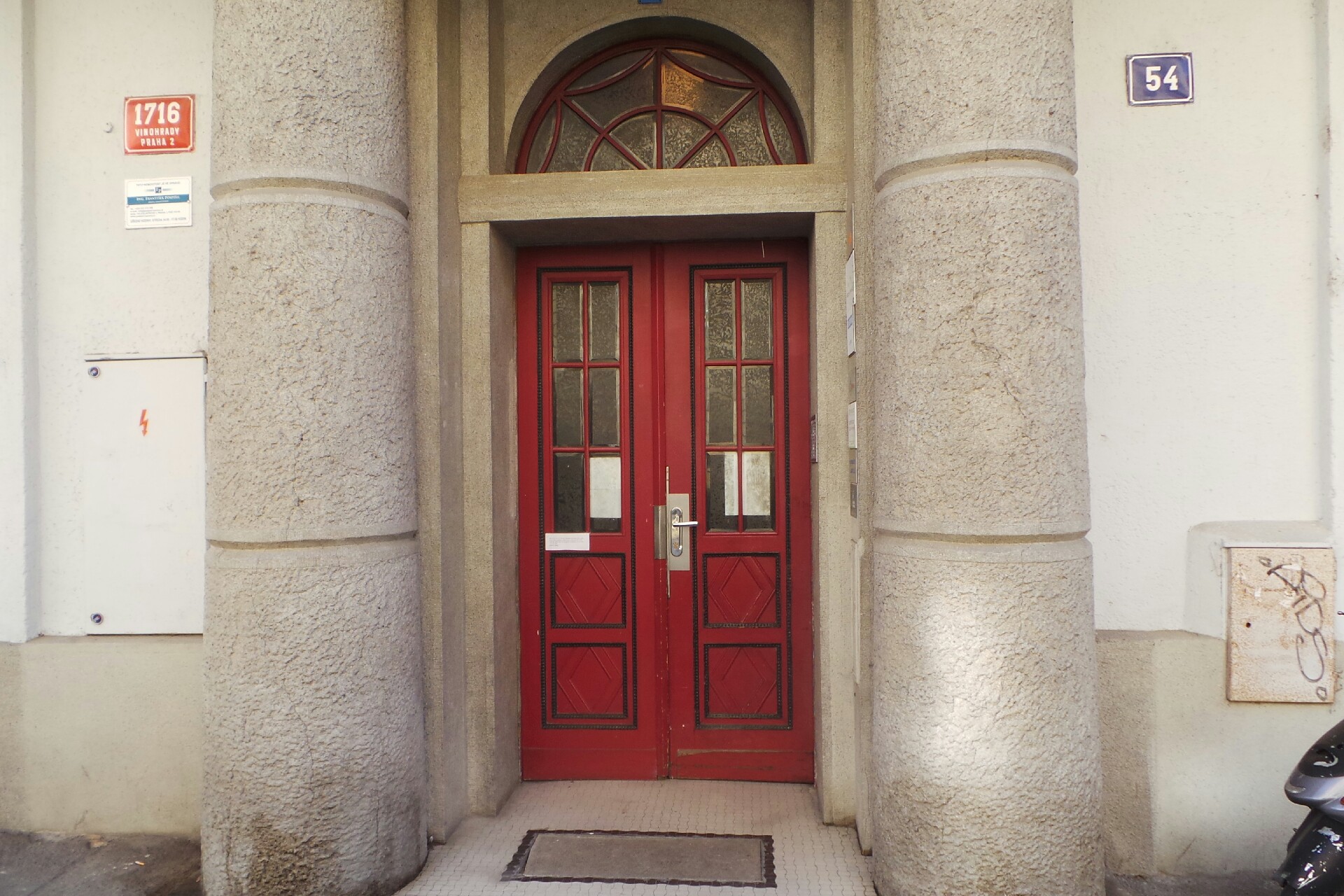 Piccole Pesti, s.r.o.