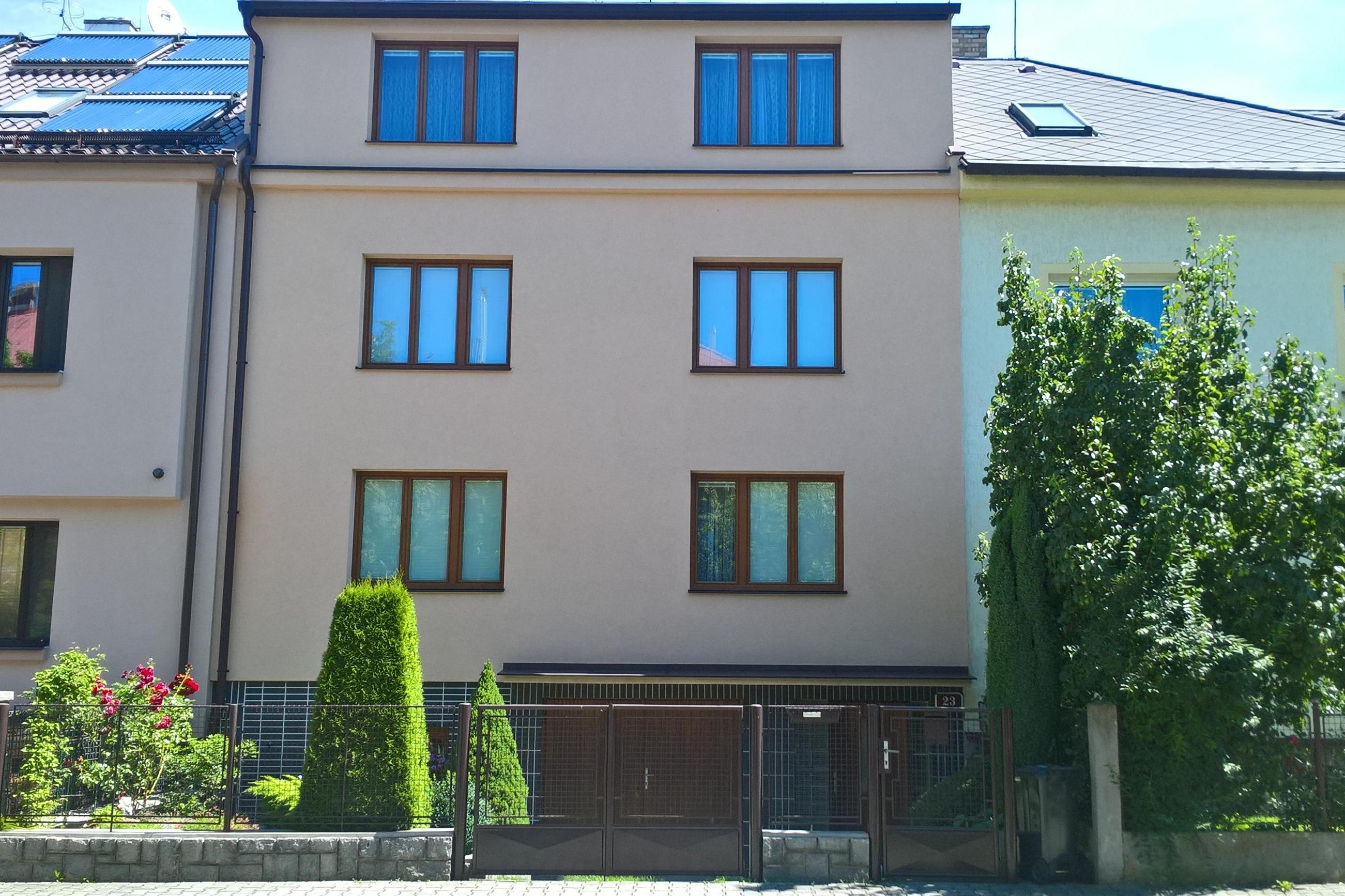 Ubytování Chválenická 	390