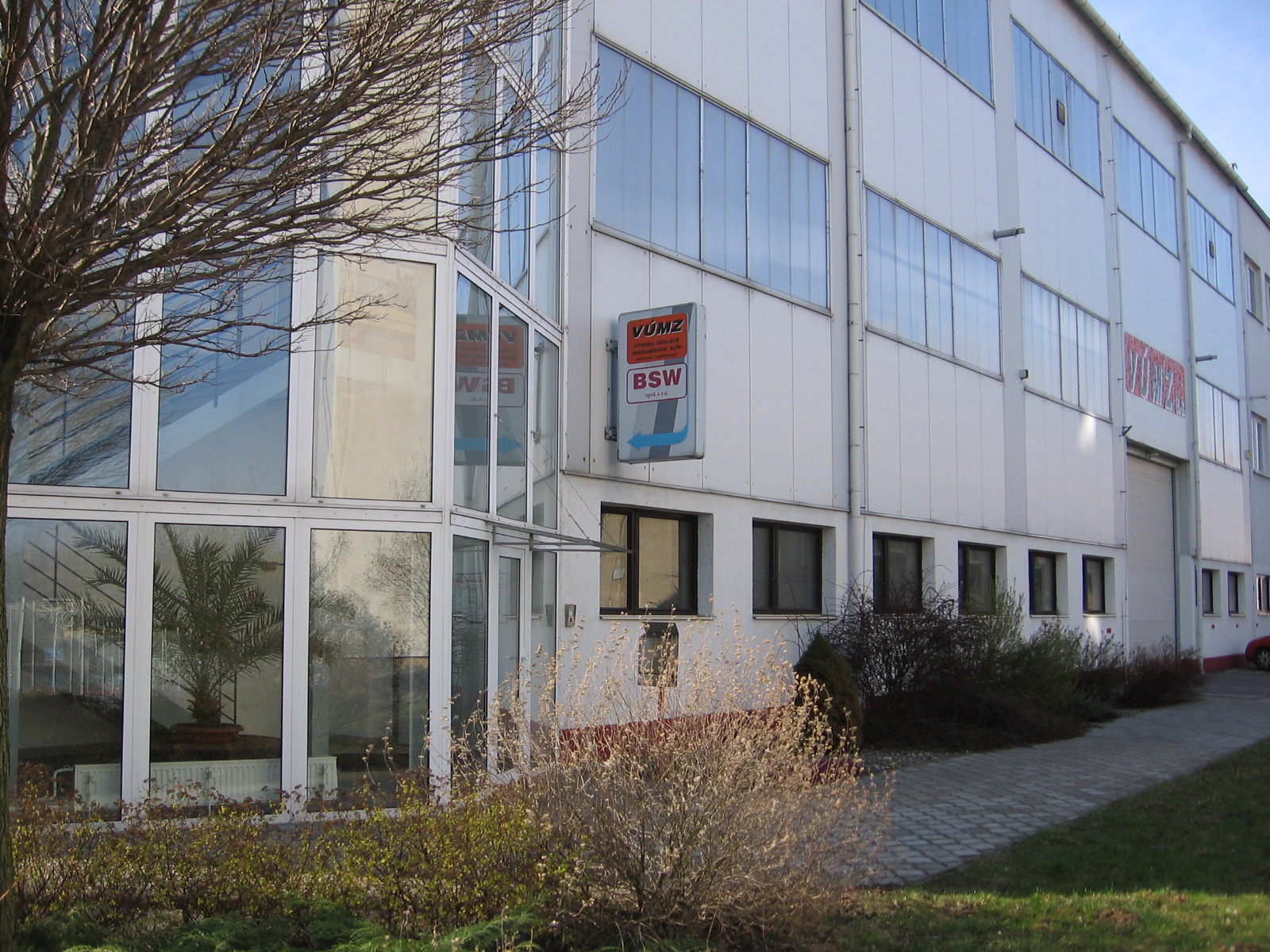 Výroba účelové mechanizace Zlín foto 2