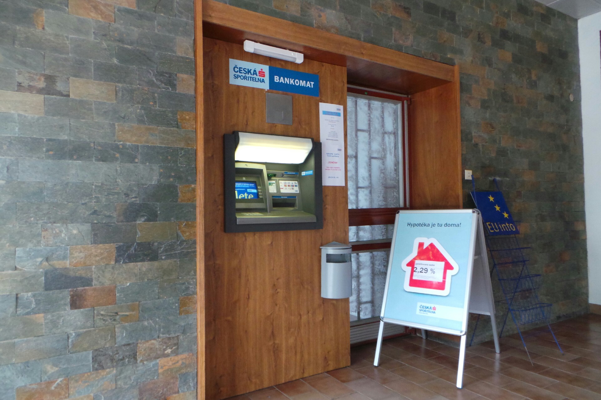 Bankomat České spořitelny foto 1