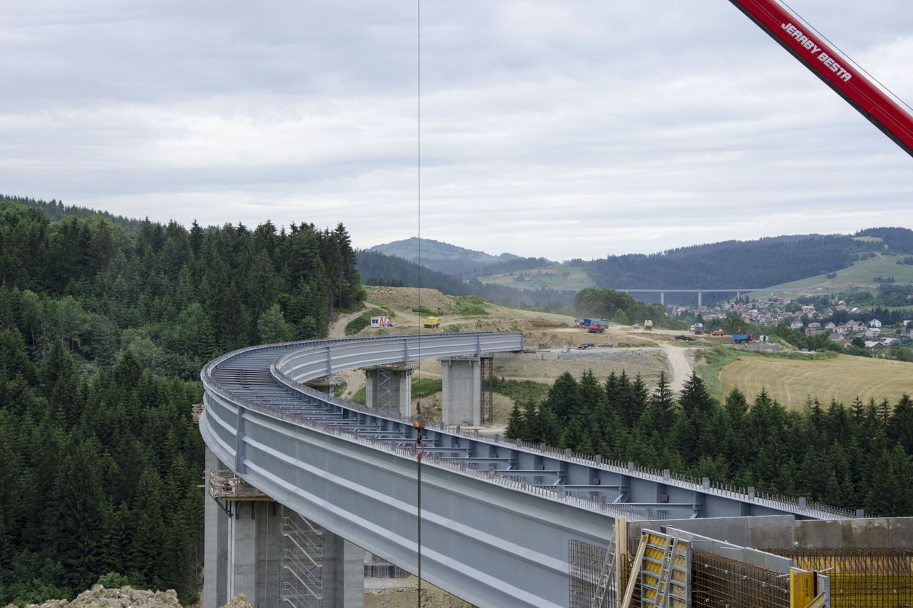 Jeřáby Besta foto 2