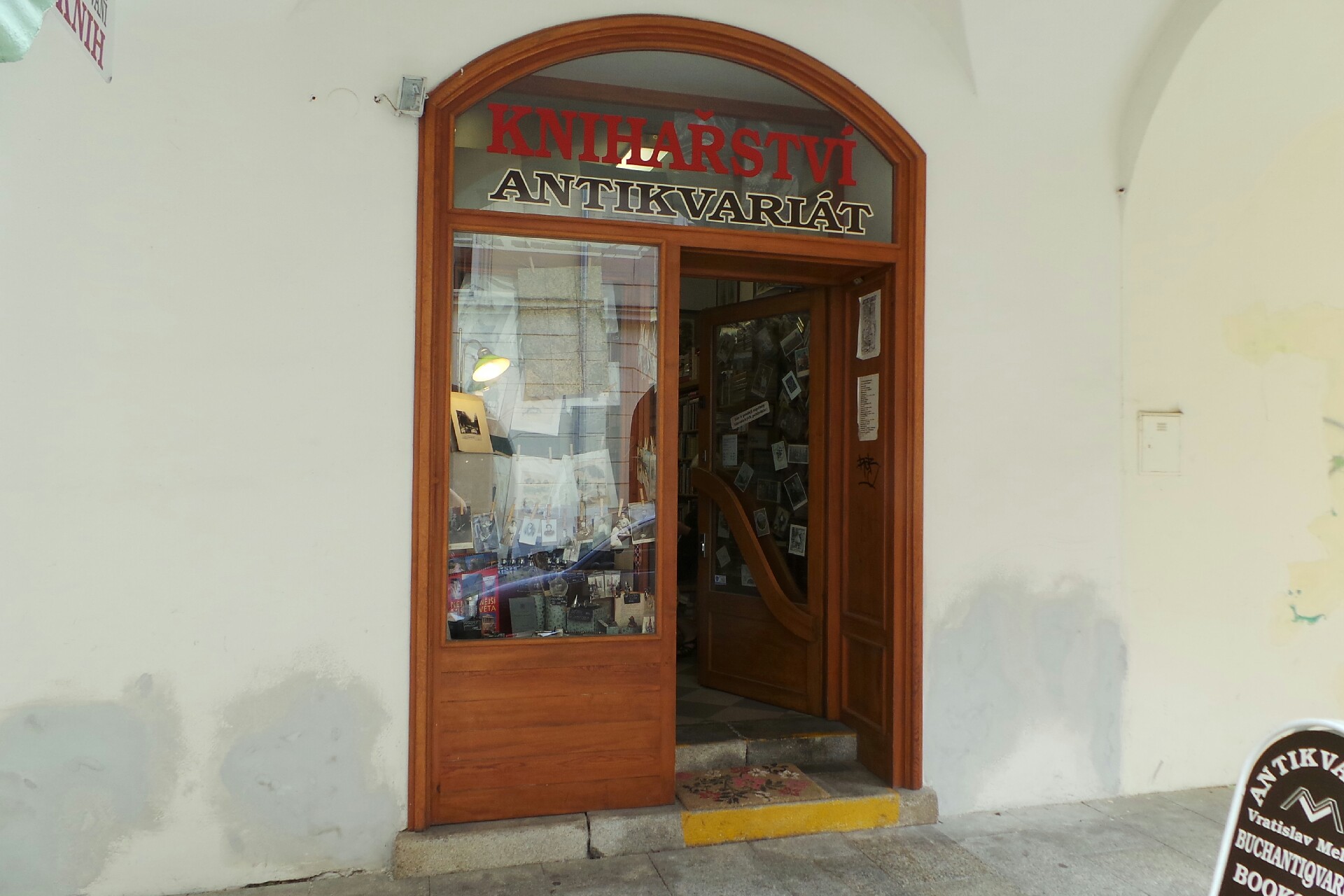 Antikvariát Vratislav Melcer foto 2