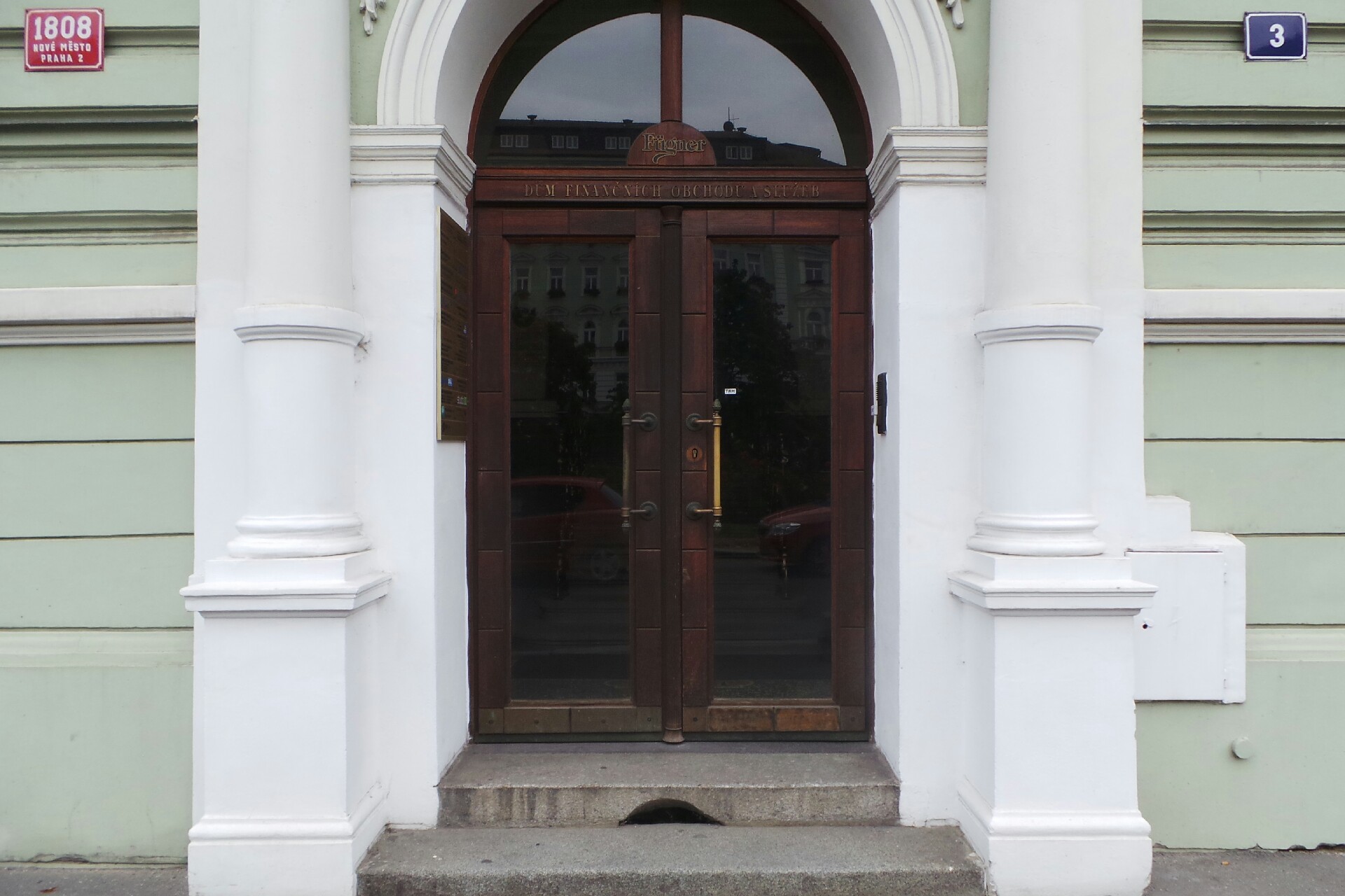 JUDr. Helena Šnajdrová, advokátka