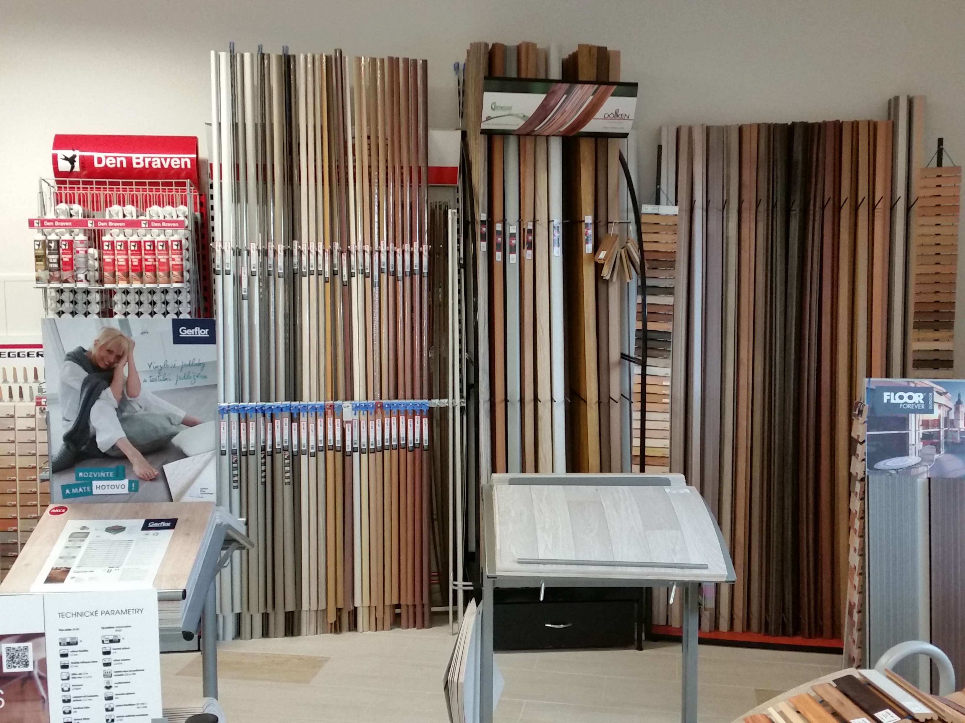 PODLAHY A INTERIÉRY - Březina foto 2