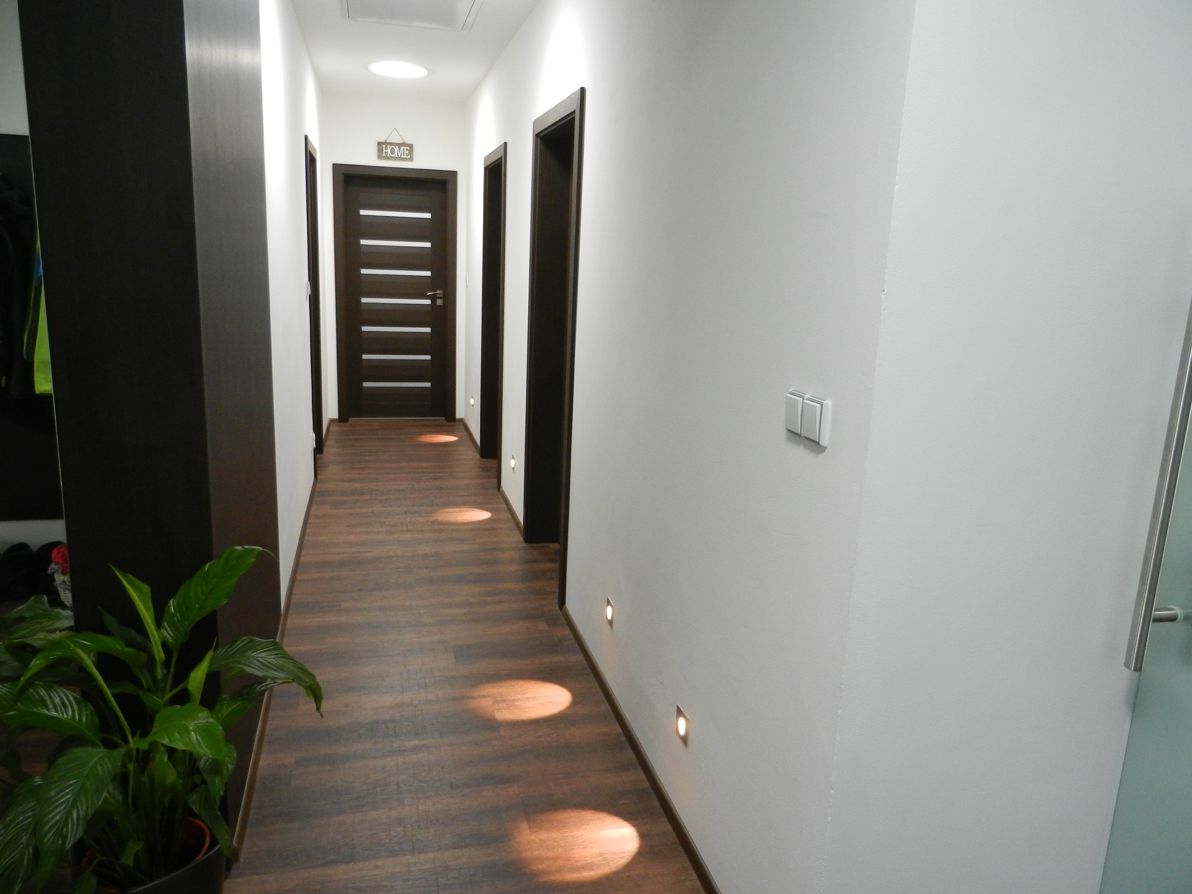 ZařizujiByt.cz - dveře foto 2