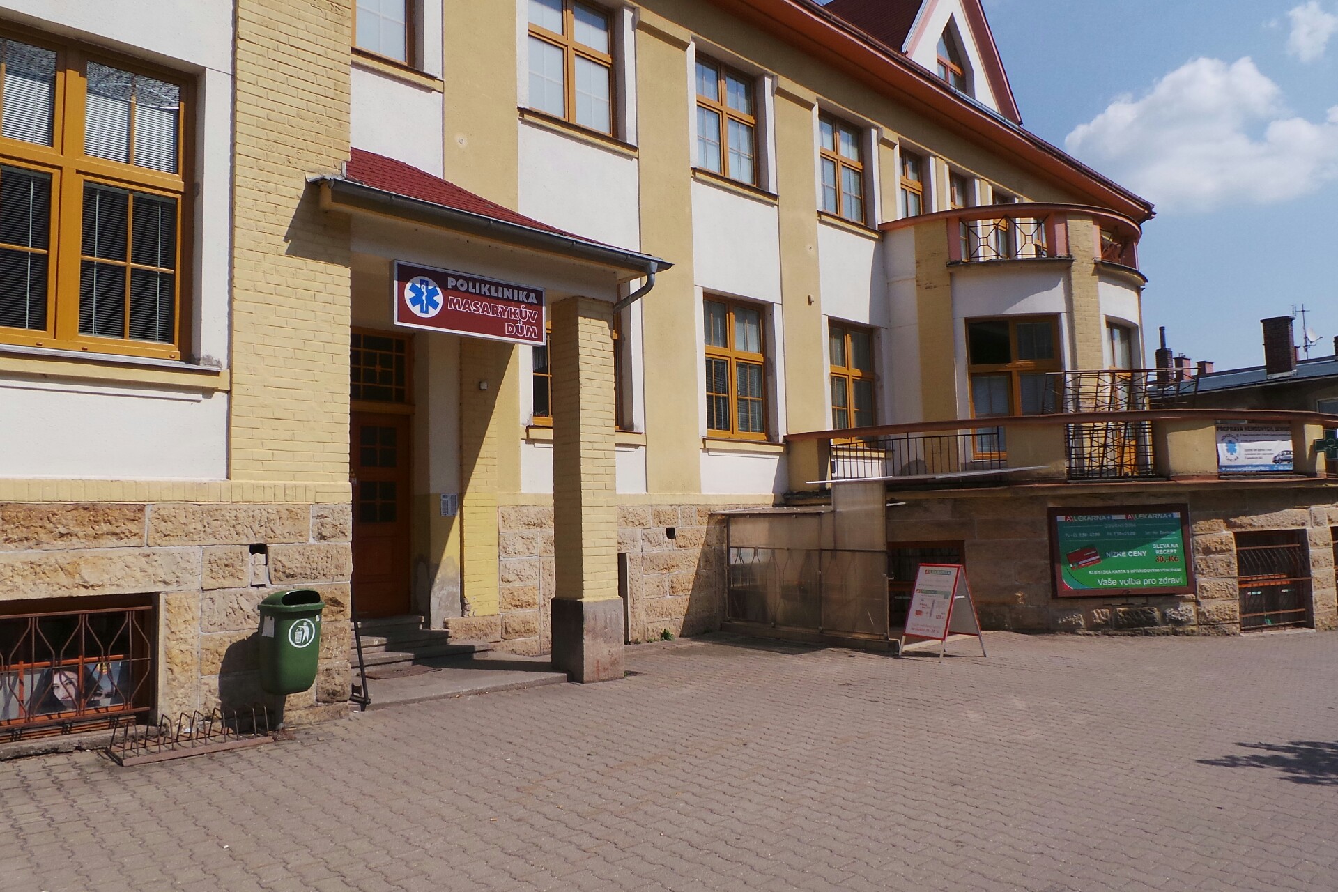 MUDr. Jiří Vambera