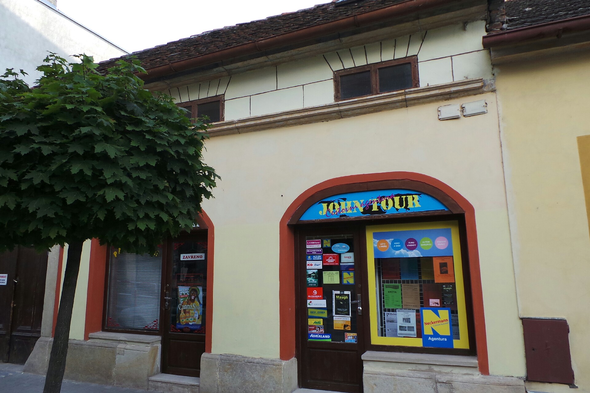 JOHN TOUR