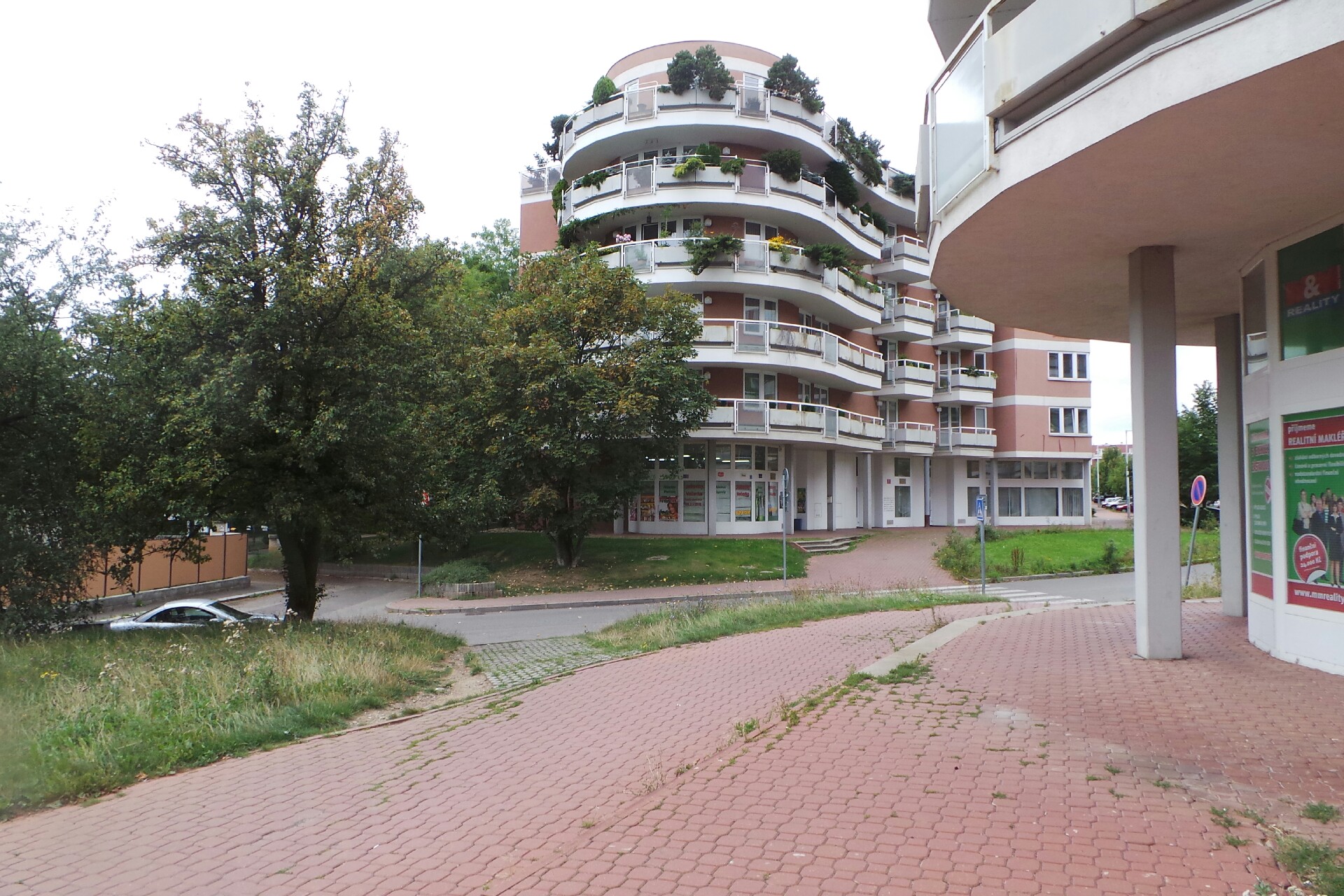 Smíšené zboží U kříže 4 foto 1