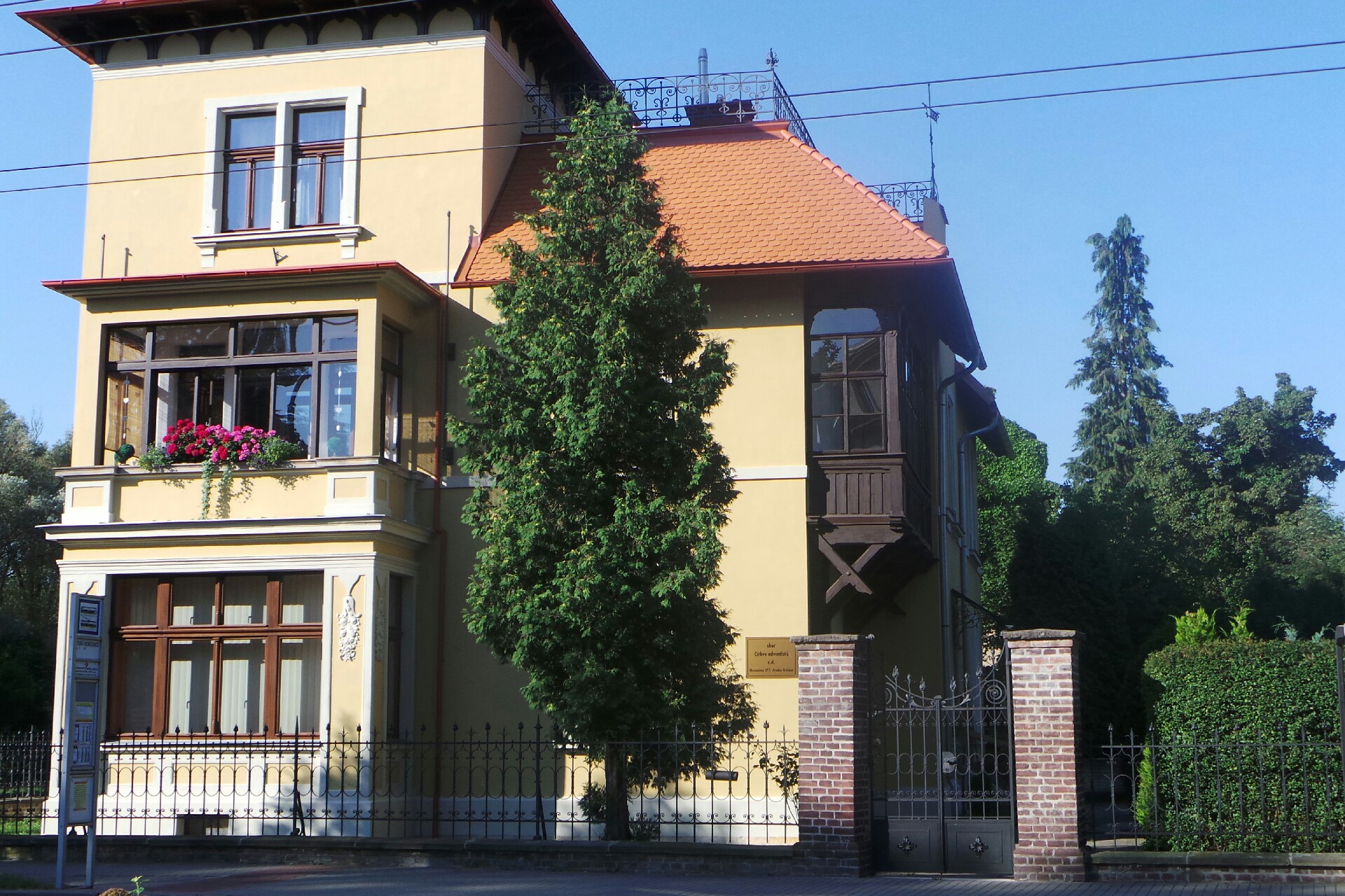 Sbor Církve adventistů sedmého dne Hradec Králové