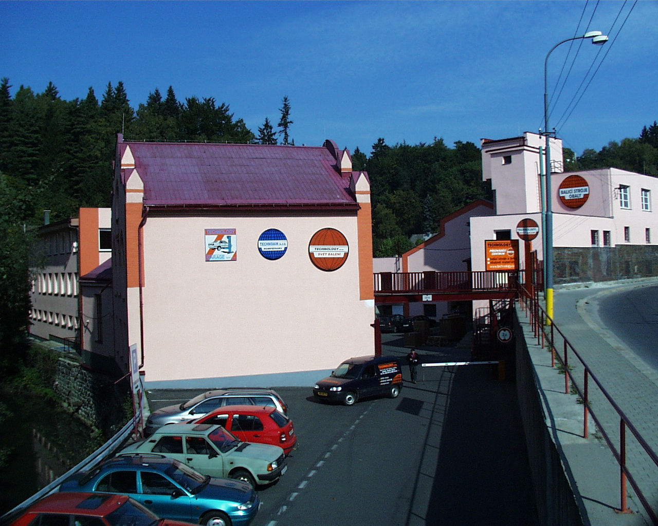 TECHNOLOGY-GARAGE spol. s r.o. foto 2