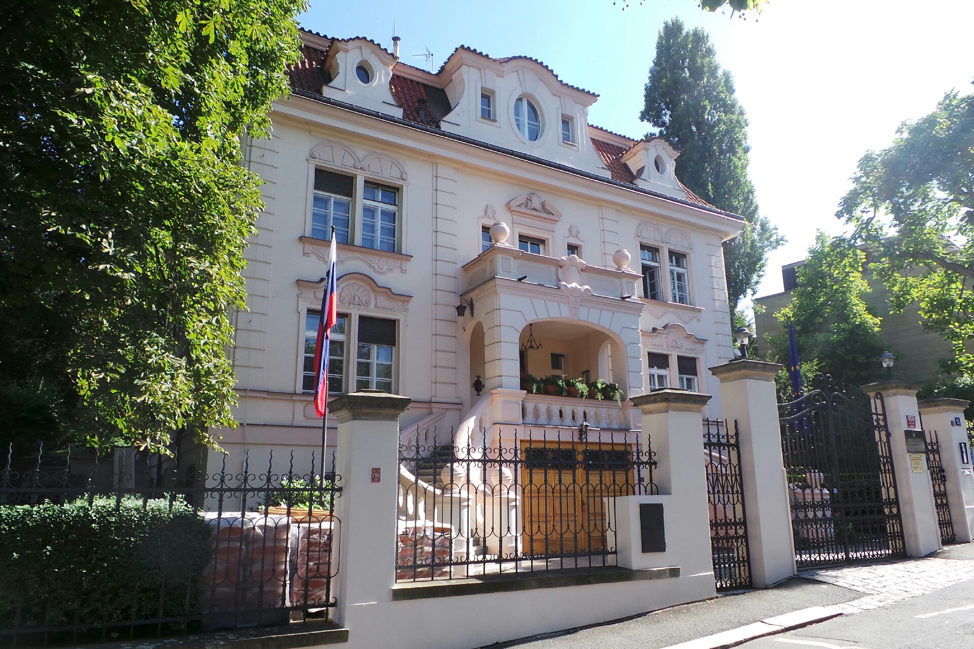 Slovinsko - Velvyslanectví Slovinské republiky