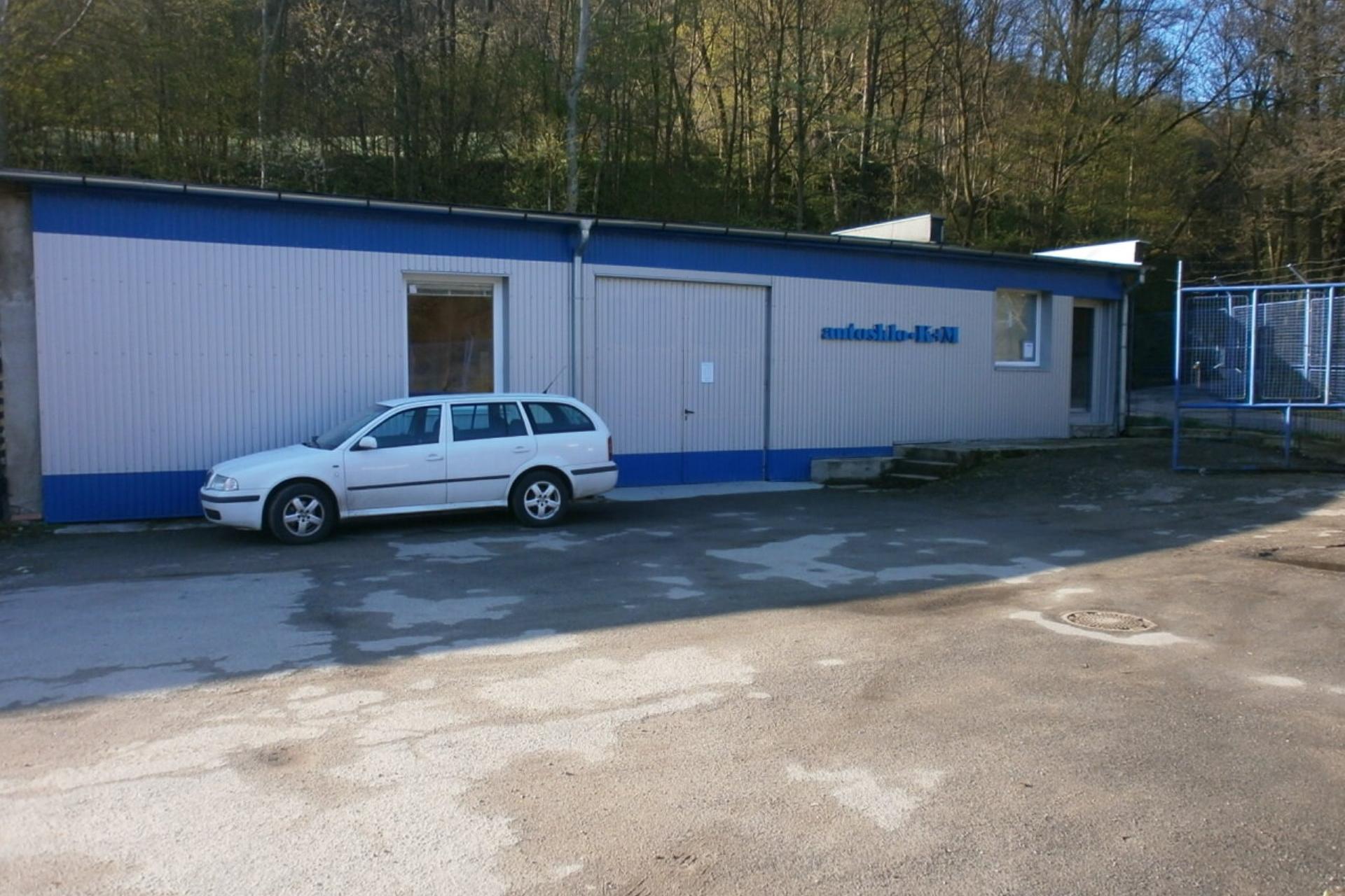 AUTOSKLO K + M, spol. s r.o.