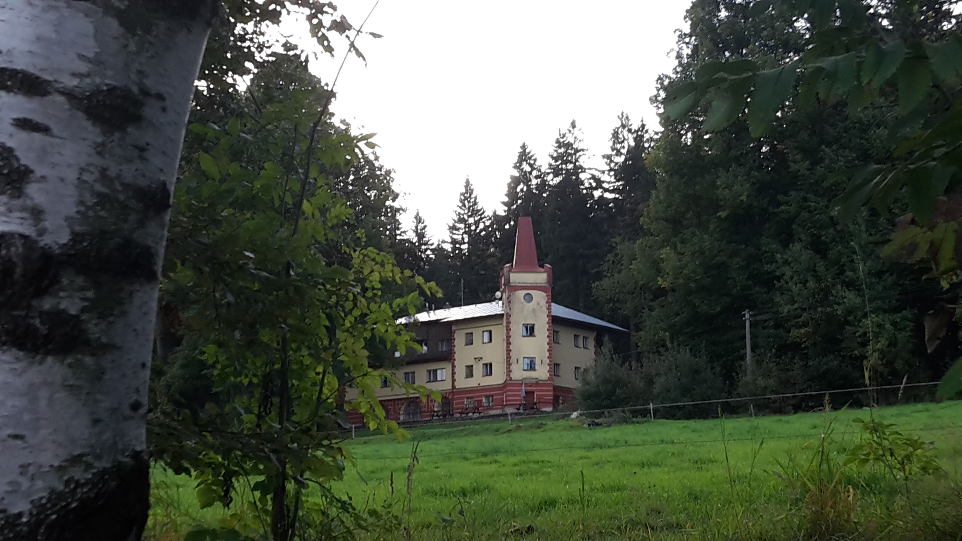 Turistická ubytovna Zámeček foto 3