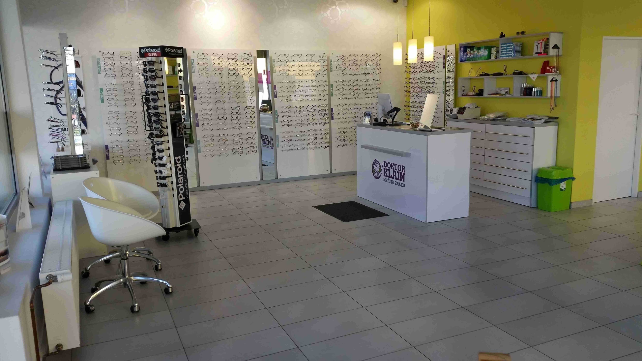 DOKTOR KLAIN - MĚŘENÍ ZRAKU foto 2