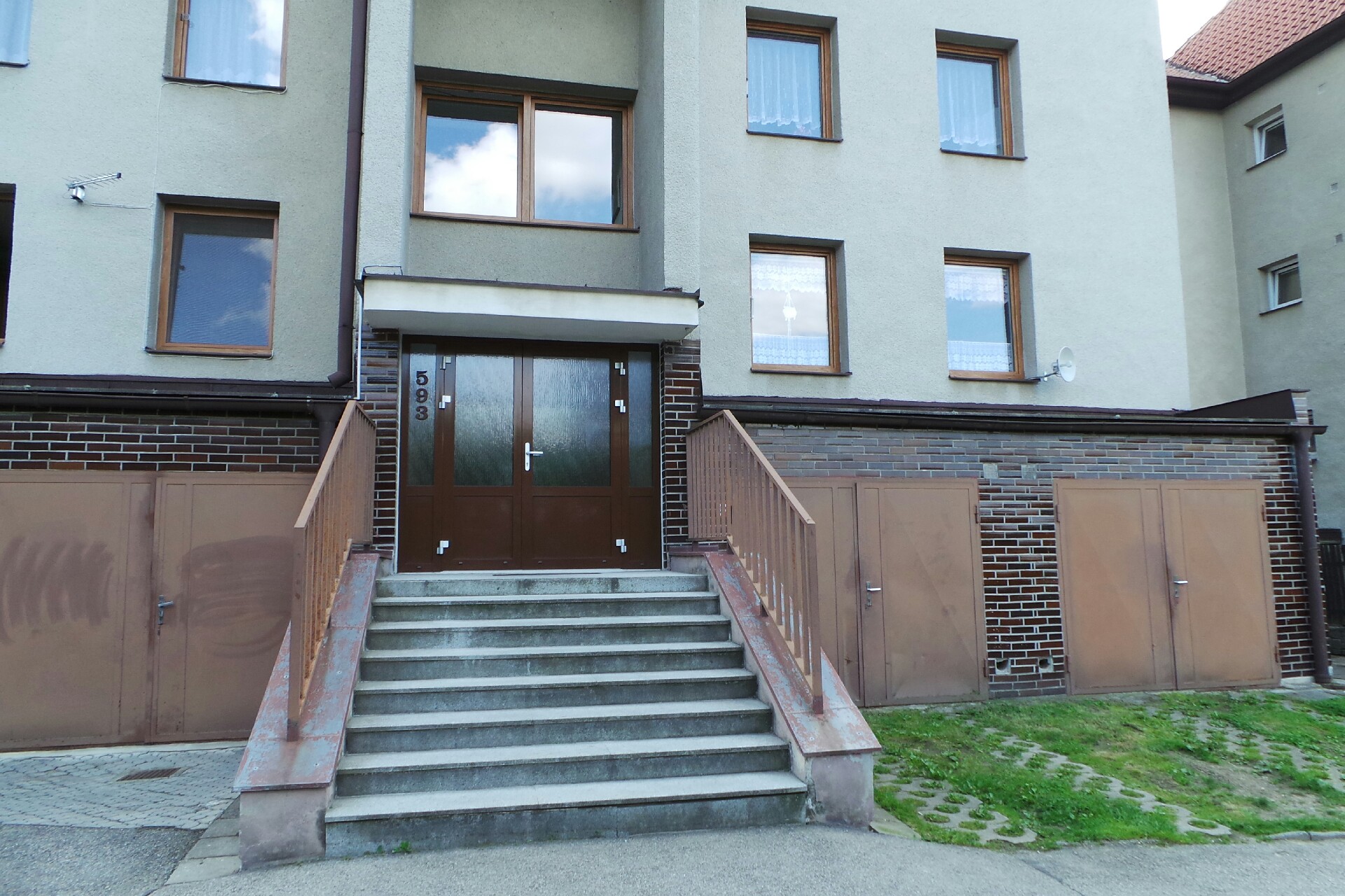 Jan Bořecký - INSIA