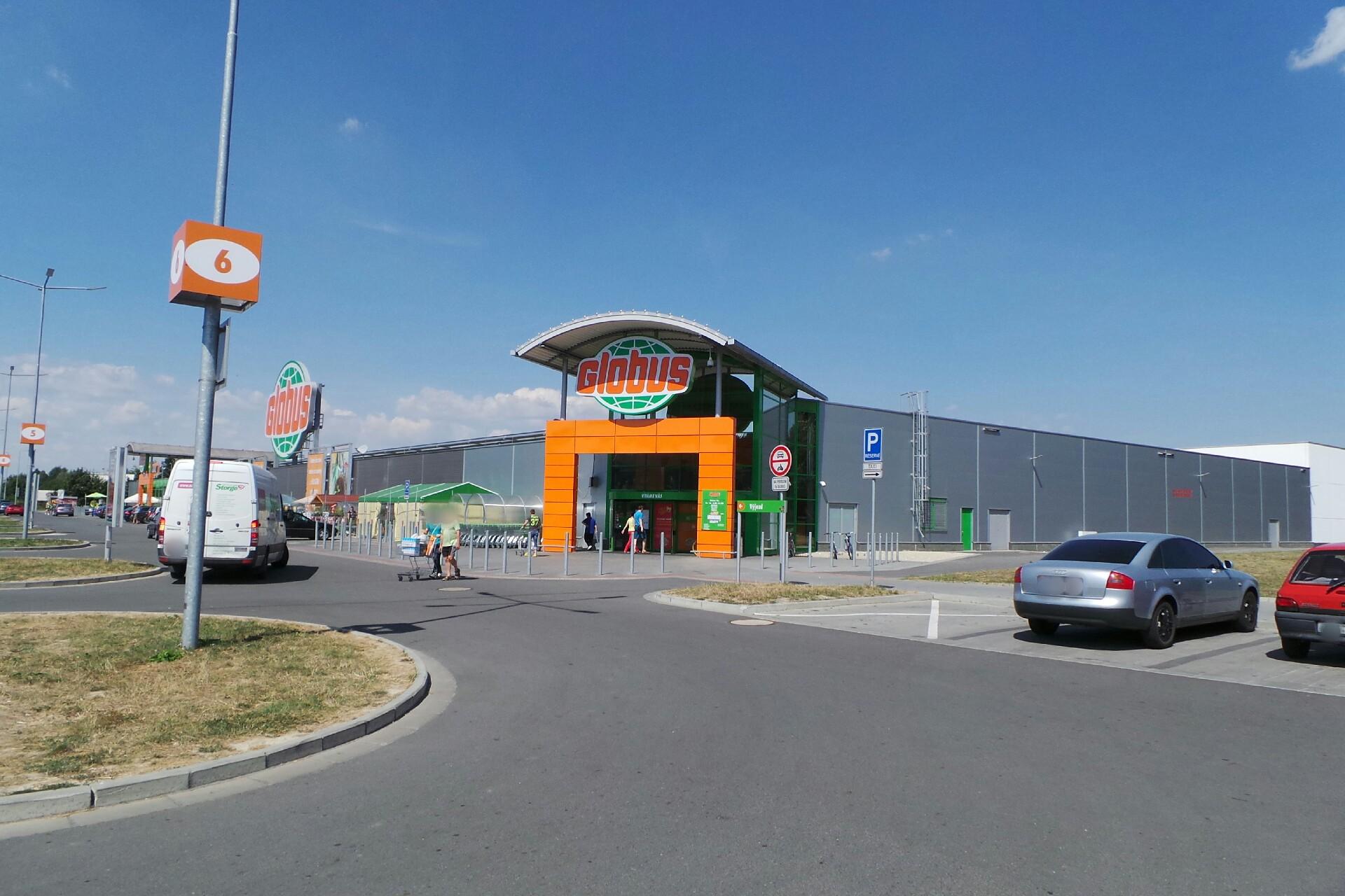 Globus Hypermarket
