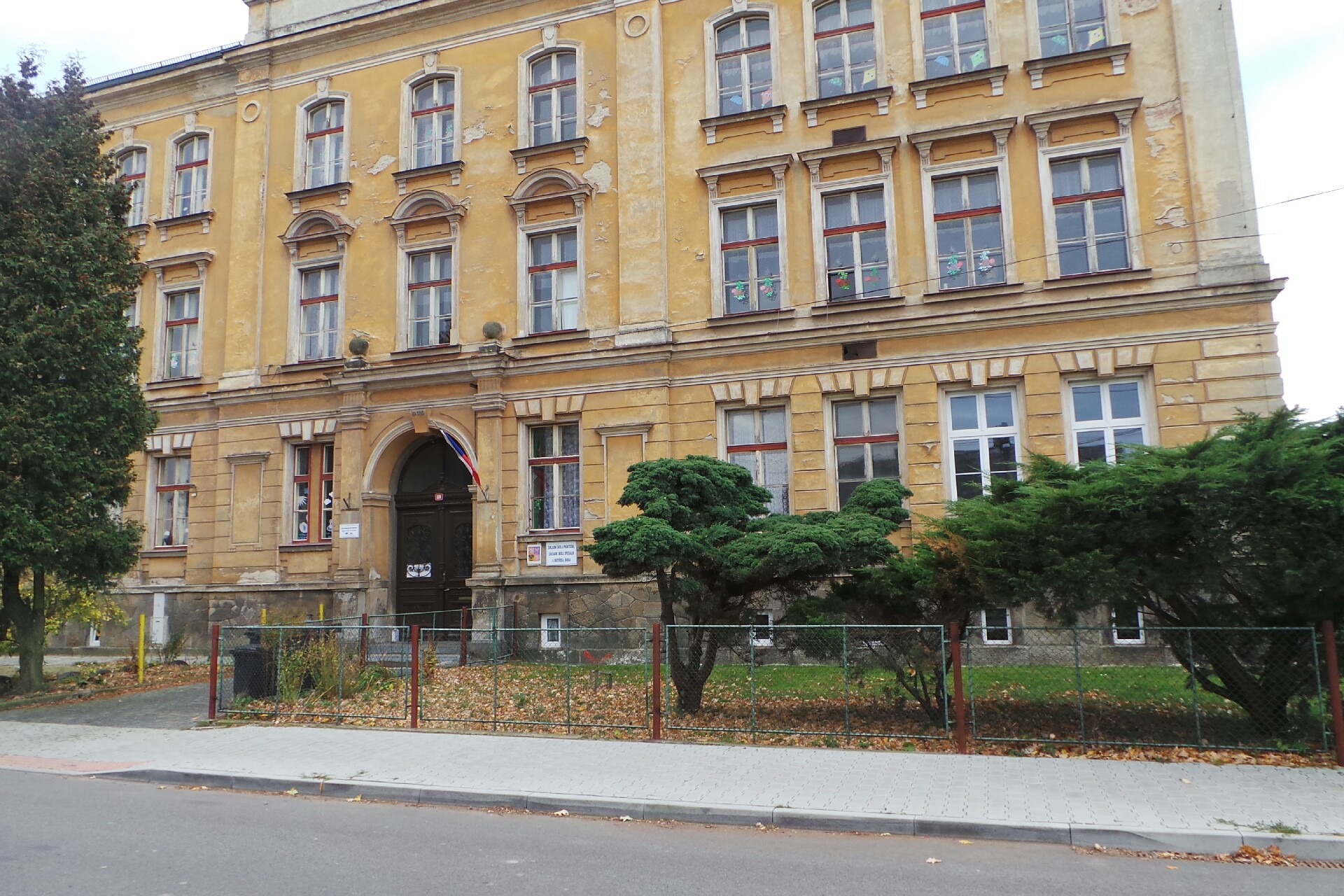 Základní škola a Mateřská škola, Hrádek nad Nisou - Loučná, příspěvková organizace