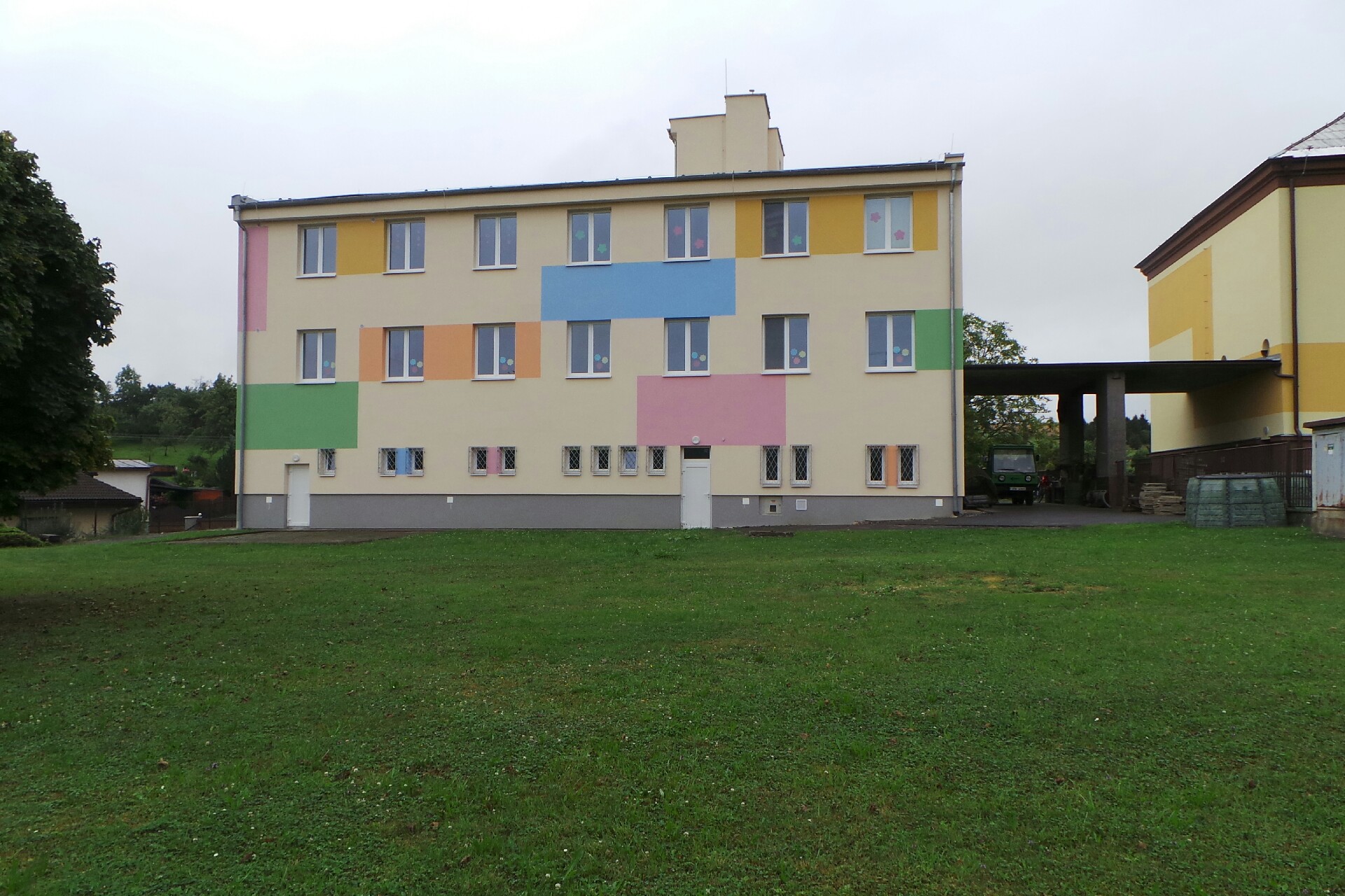 ZŠ a MŠ Hněvošice