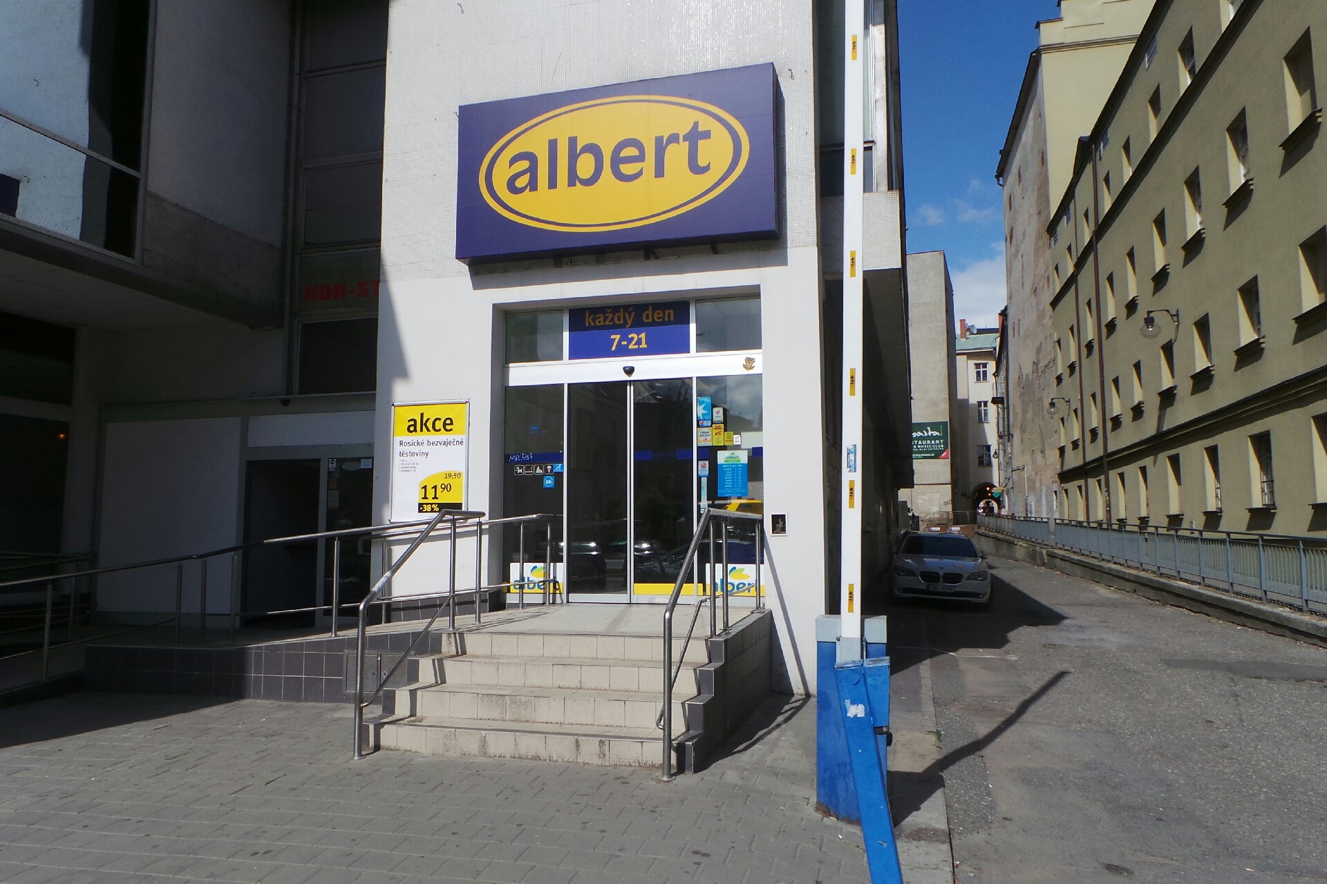 Albert Supermarket