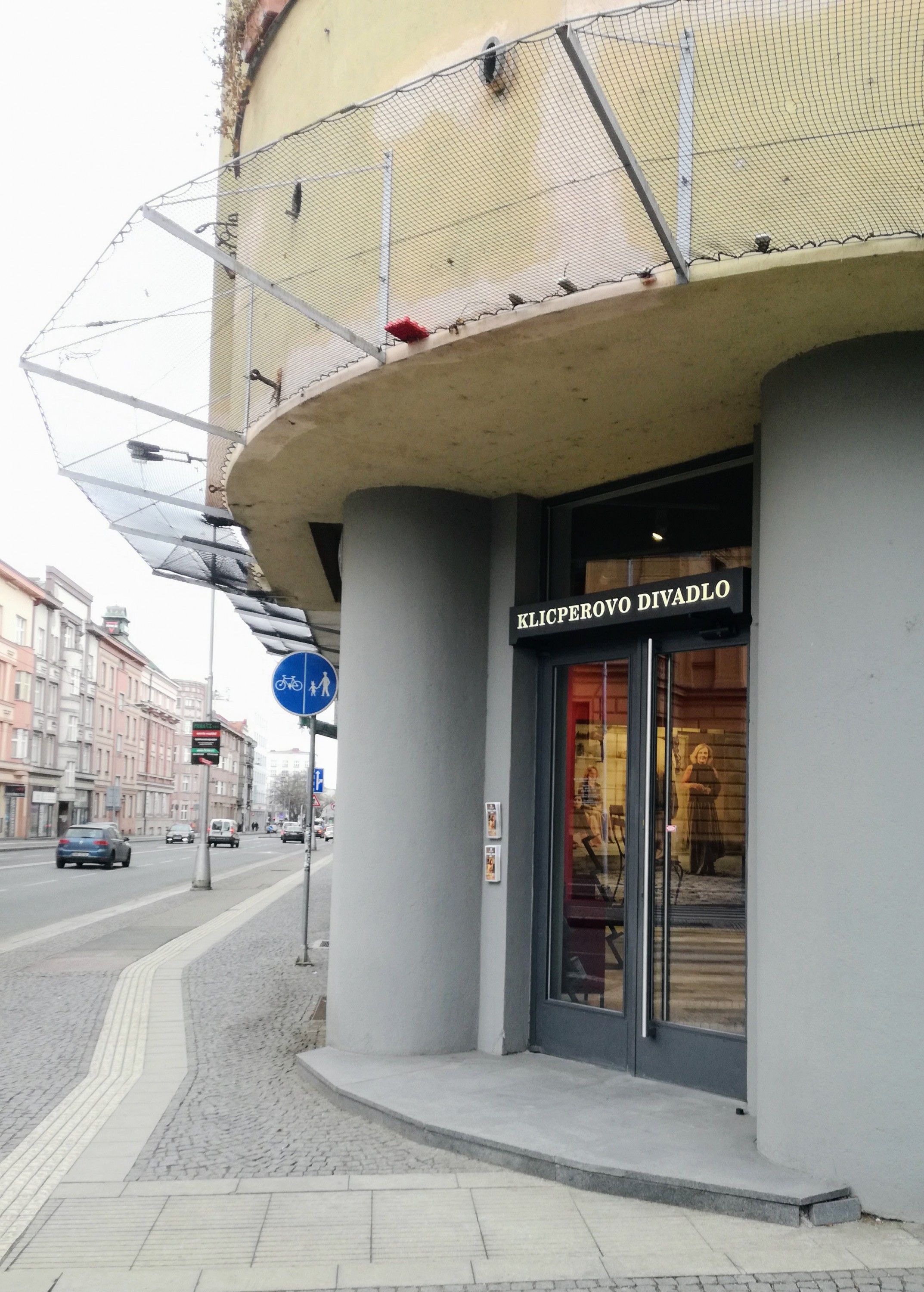 KLICPEROVO DIVADLO Vstupenky - Obchodní oddělení foto 2