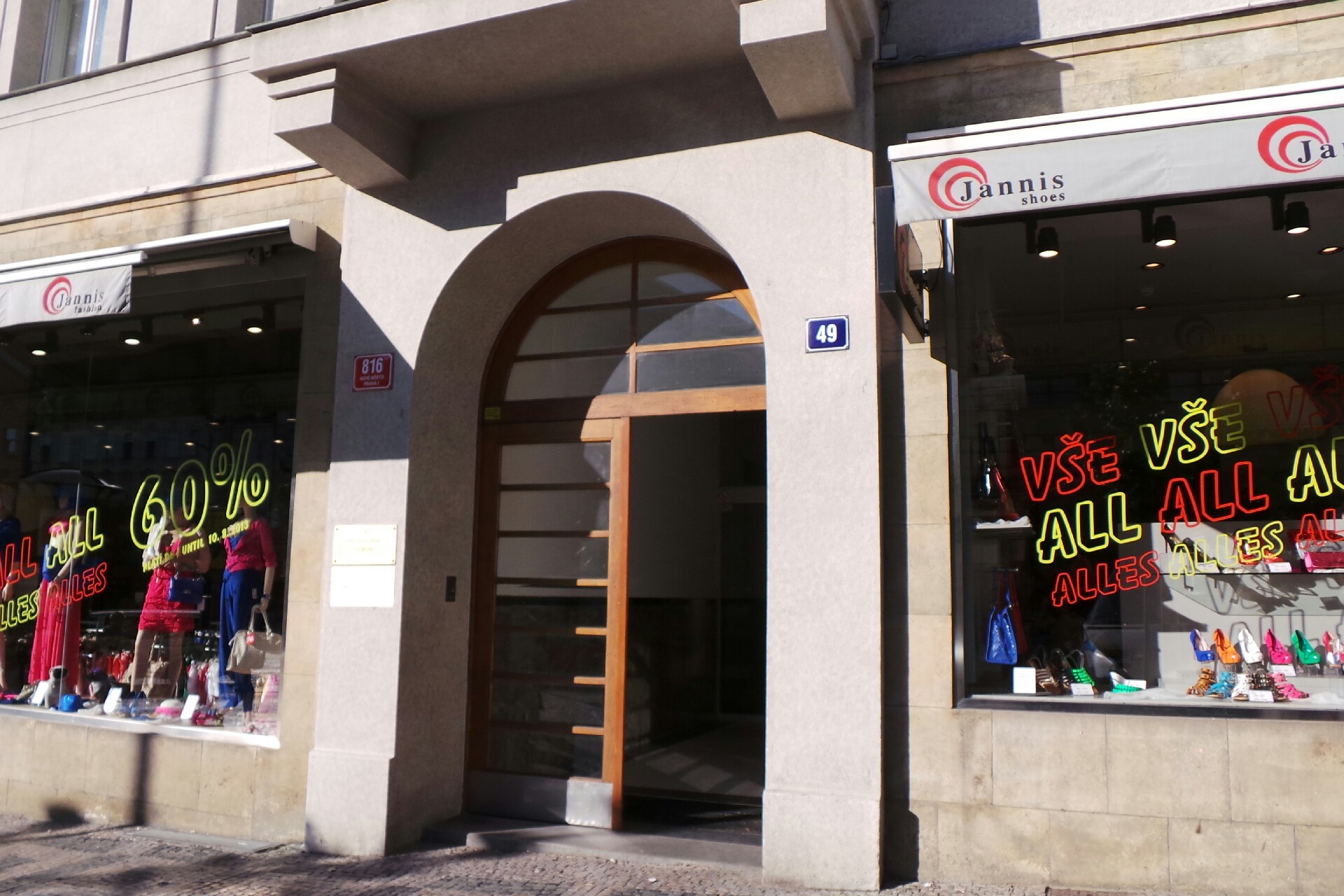 DIPLOMATICKÝ SERVIS