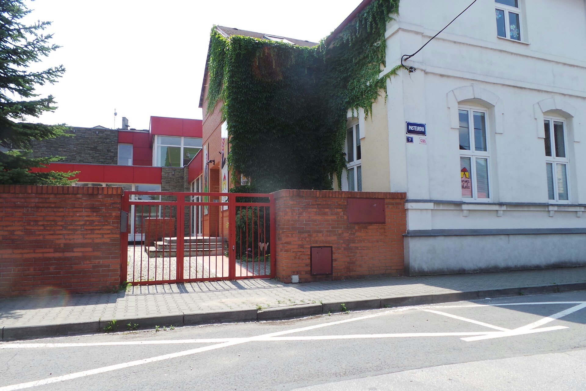 Soukromá základní škola, spol. s r.o.