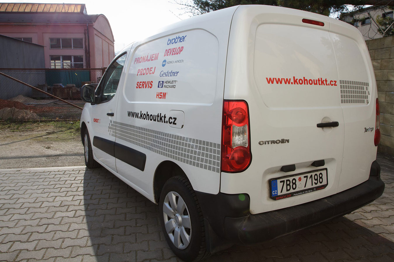 KOHOUT KT foto 3