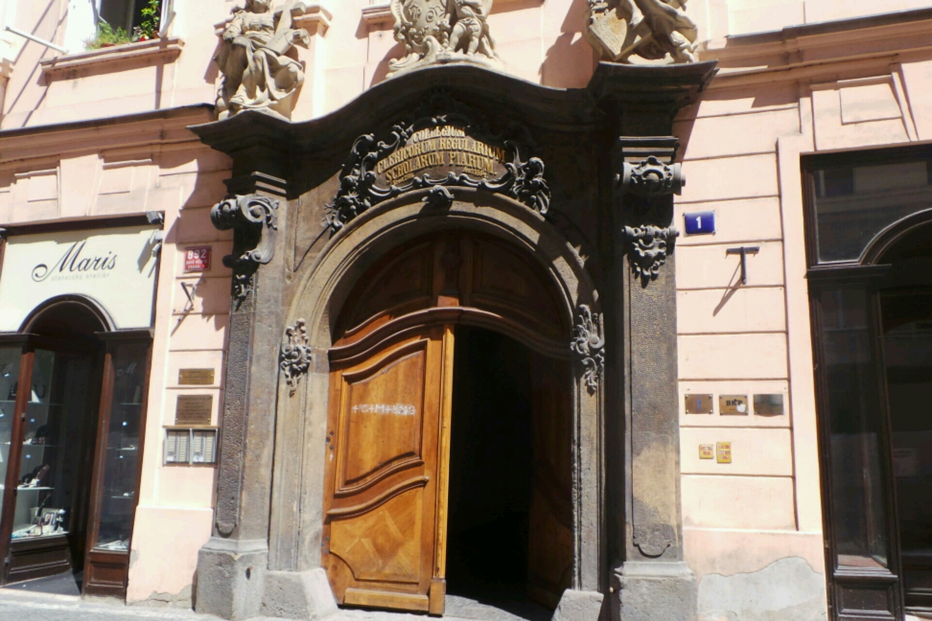 JHB - STAROŽITNOSTI, spol. s r.o.