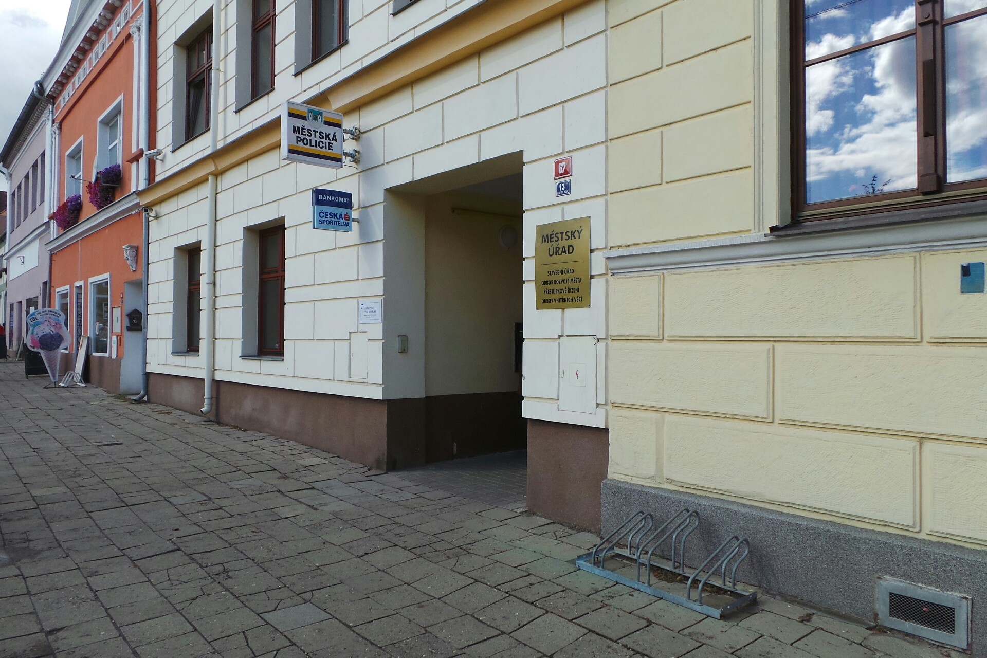 Bankomat České spořitelny foto 2