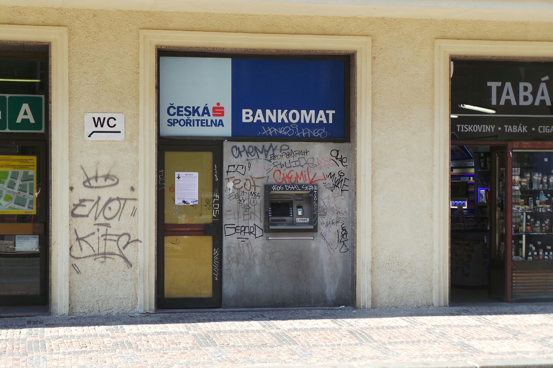 Bankomat České spořitelny foto 1