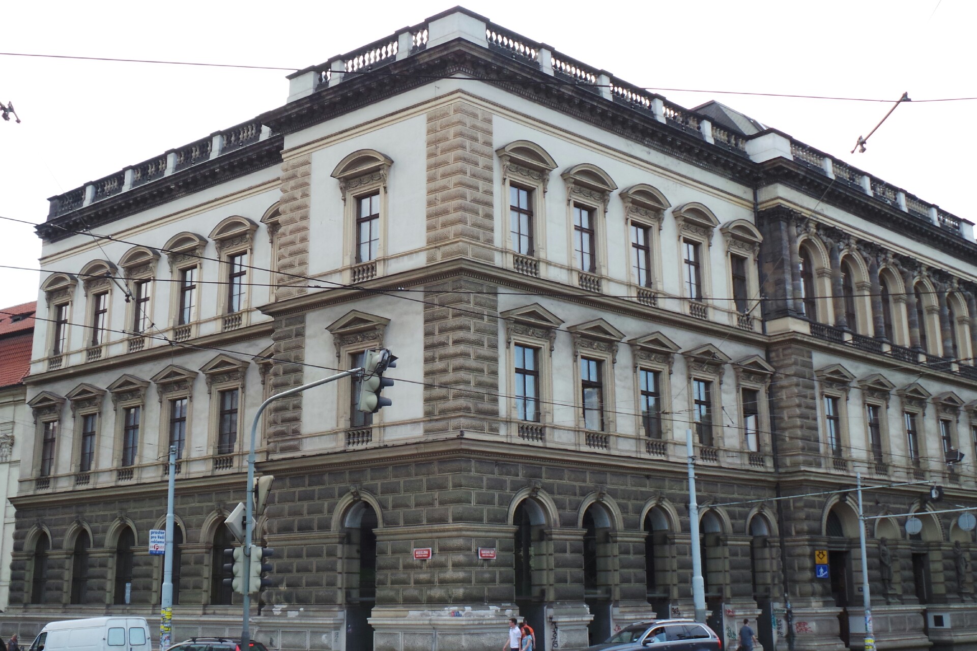 České vysoké učení technické v Praze - Ústav letadlové techniky Fakulty strojní