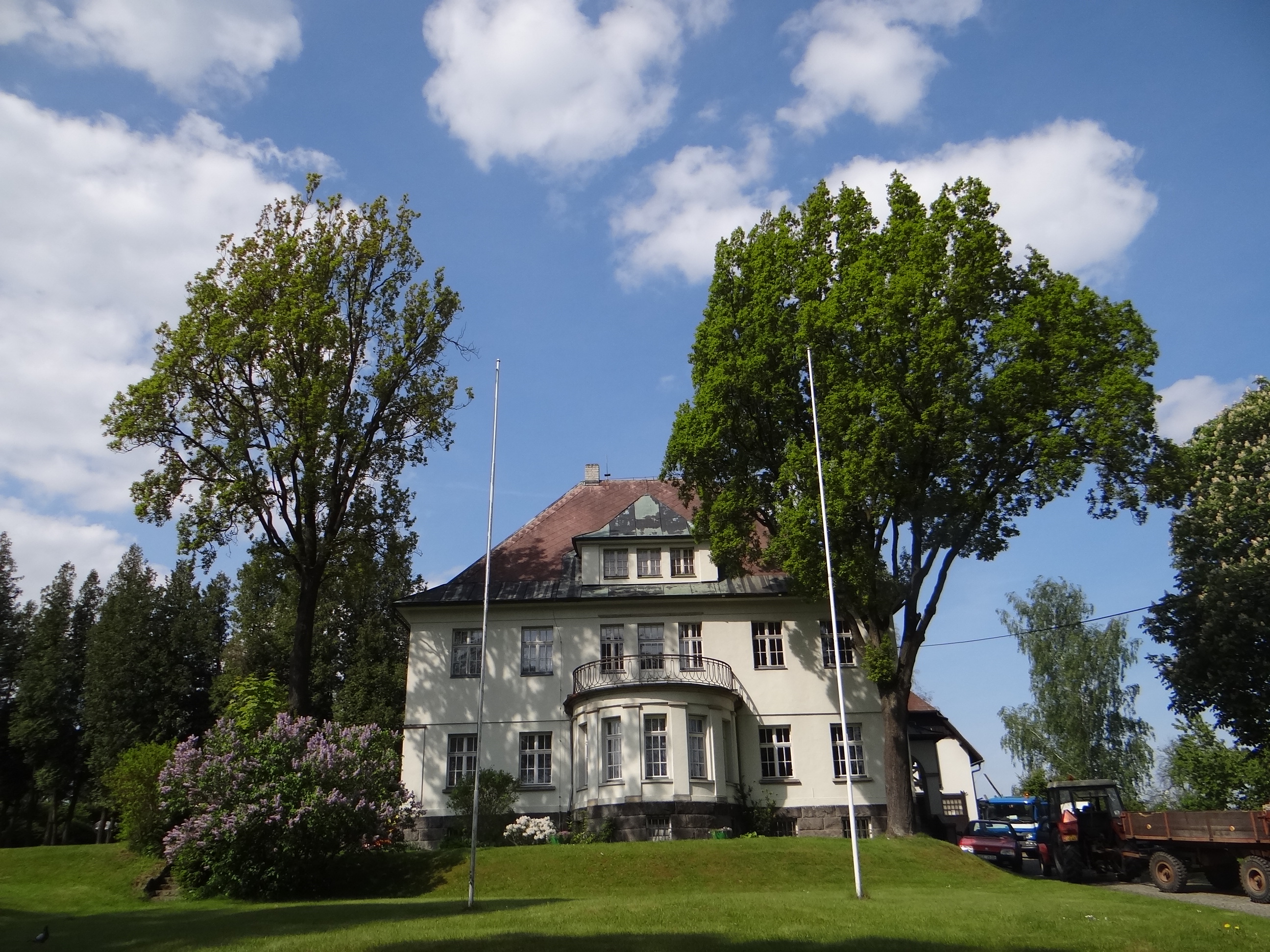 Vilémov - obecní úřad foto 2