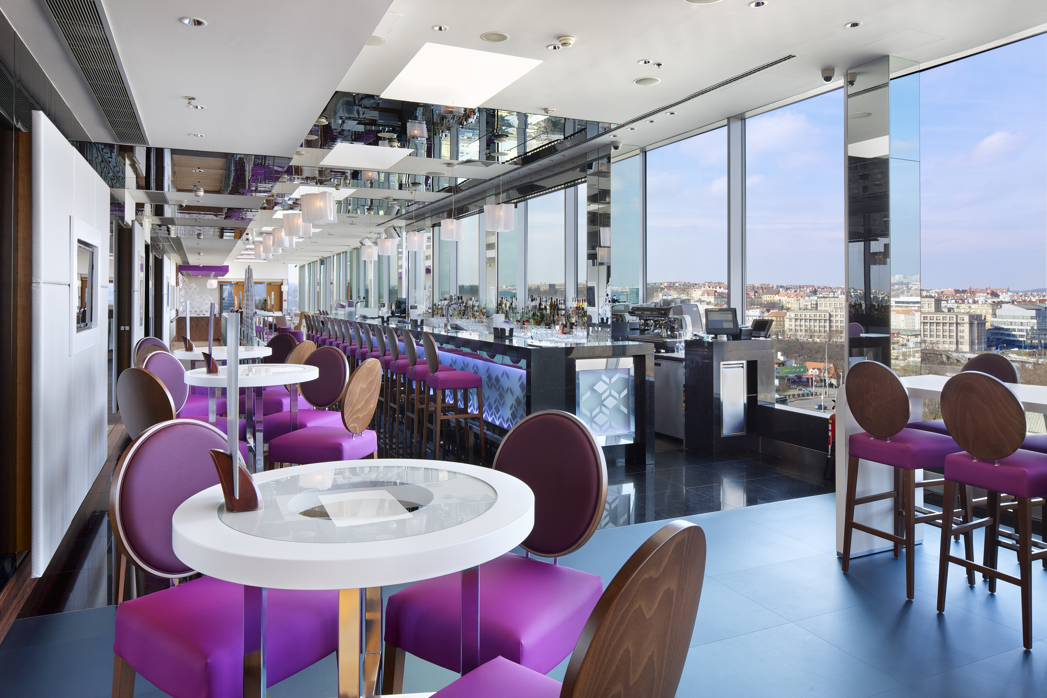 Cloud 9 Sky Bar & Lounge foto 5