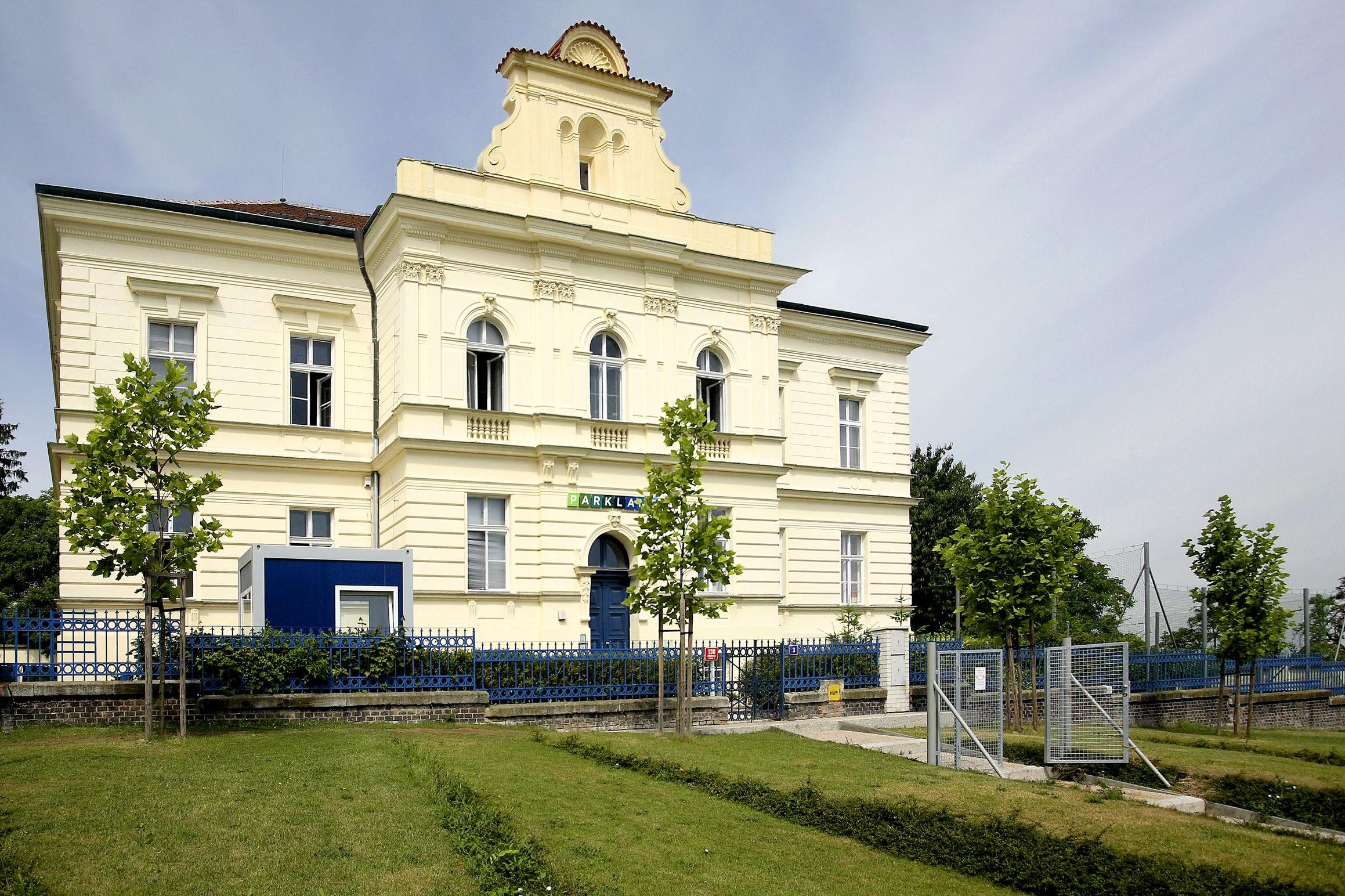 Park Lane International School, a.s.