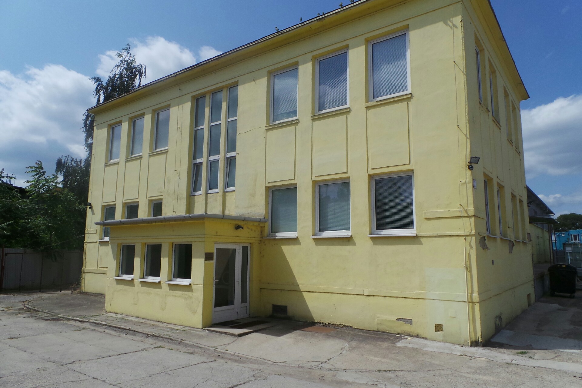 CORFIX DISTRIBUTION, s.r.o.