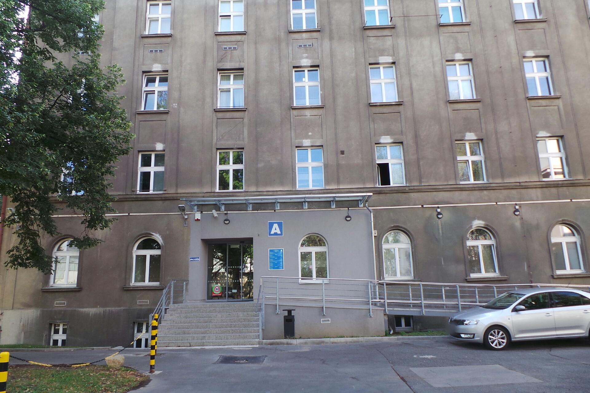 MUDr. Jaromír  Vrla