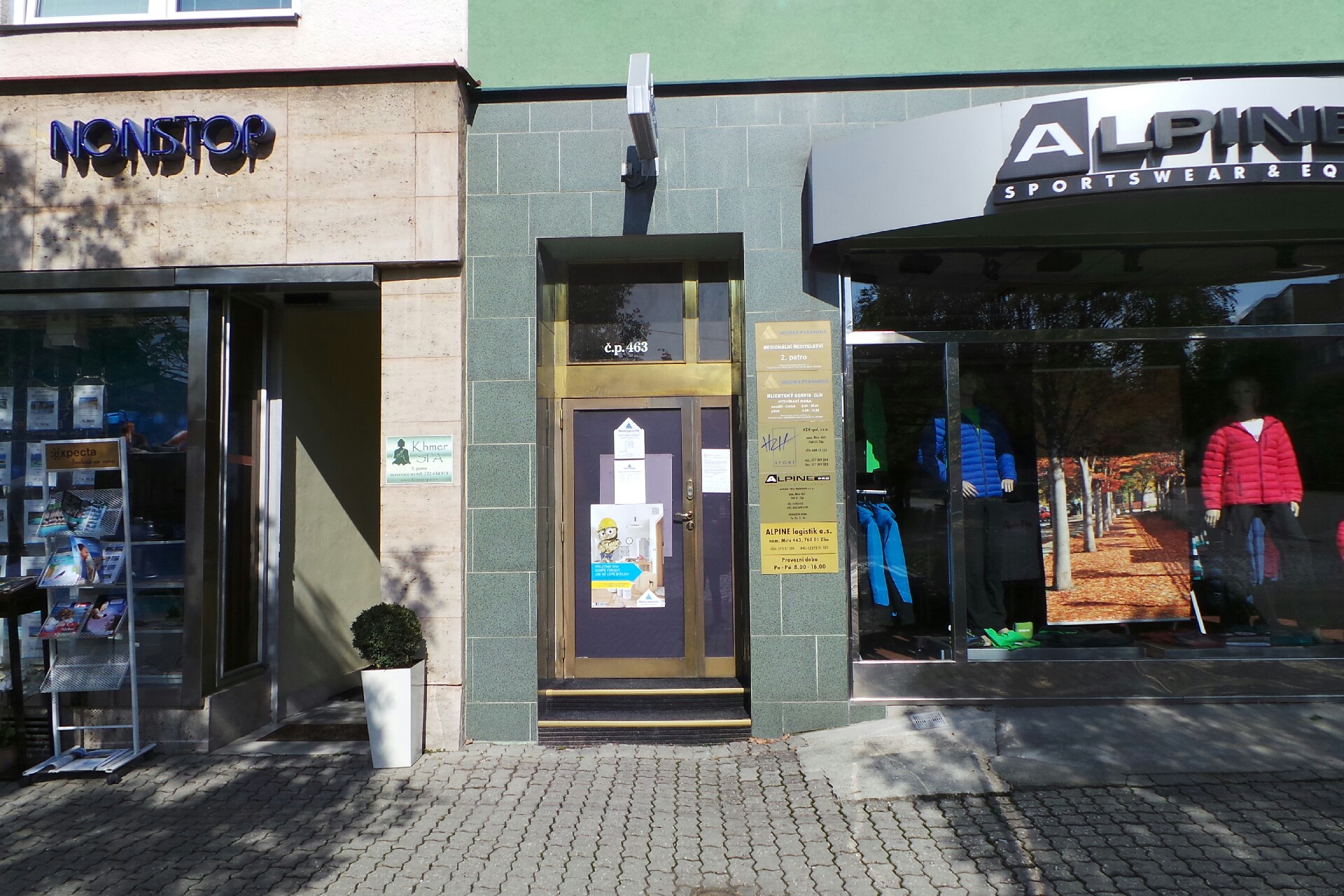 Mgr. Lenka Vasarábová - finanční a pojišťovací poradenství