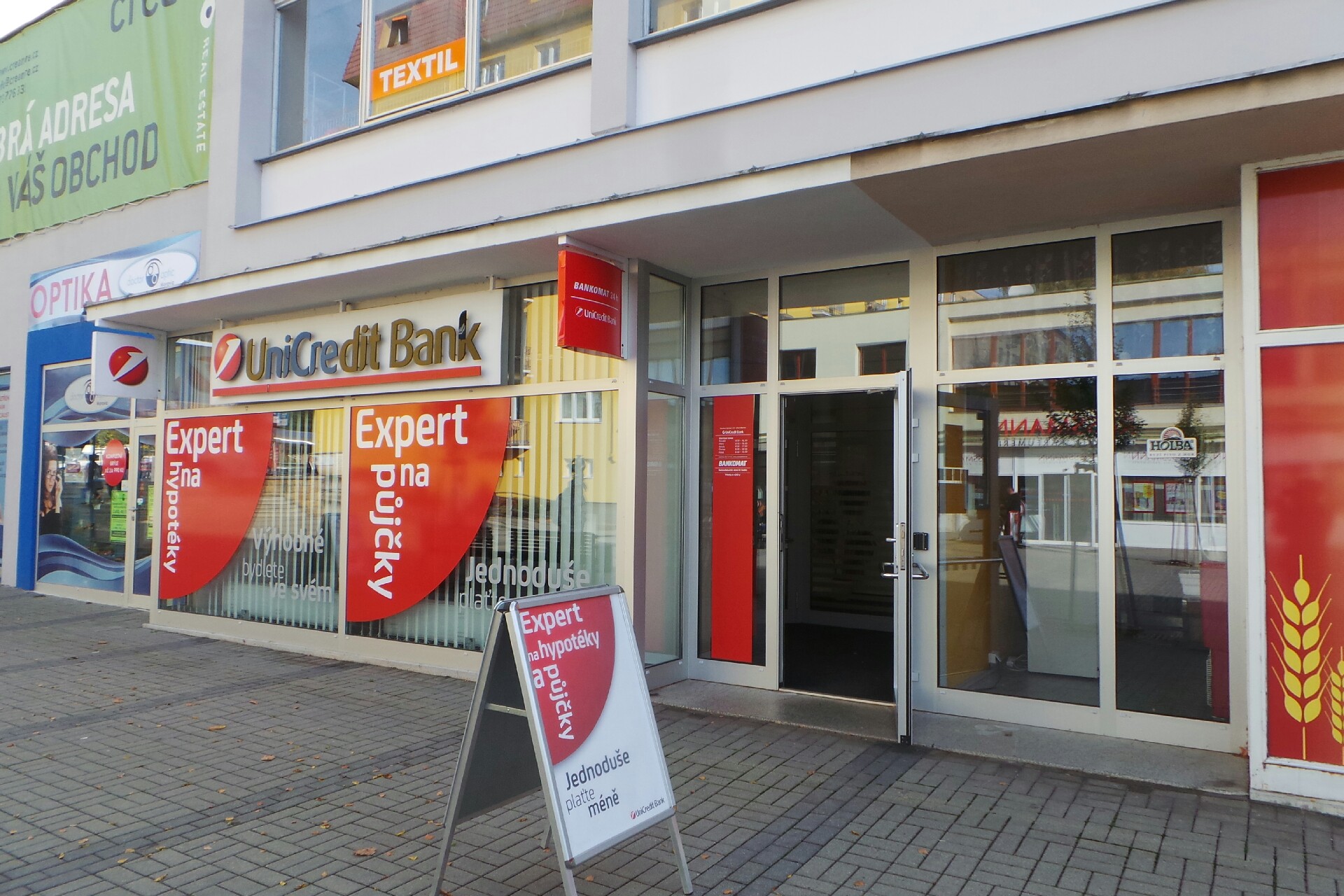 Bankomat UniCredit Bank Czech Republic