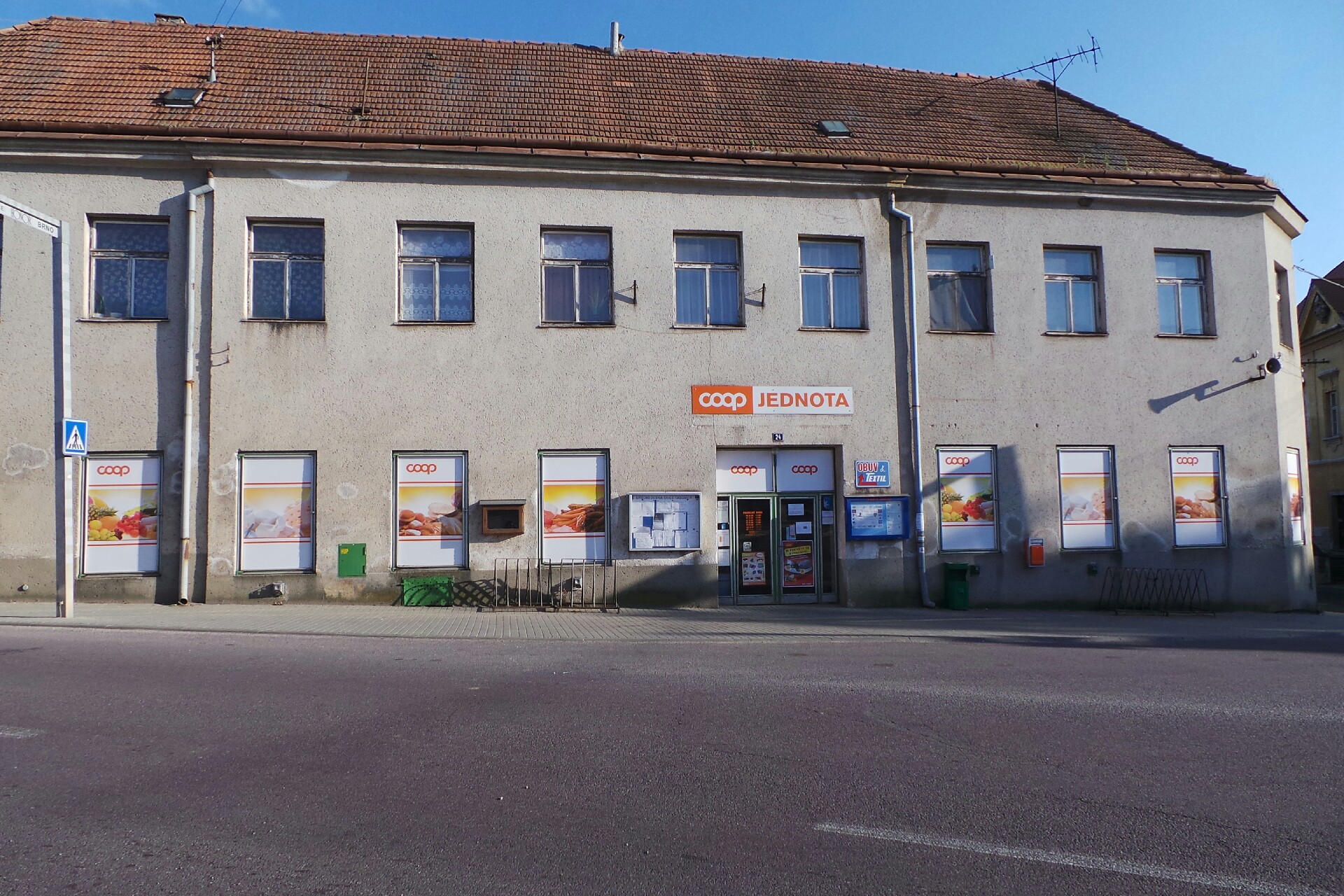 JEDNOTA, spotřební družstvo, Moravský Krumlov – COOP