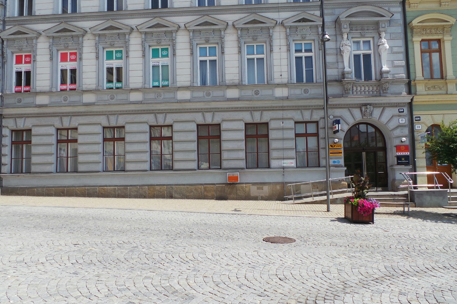 Pošta Znojmo 1 foto 2