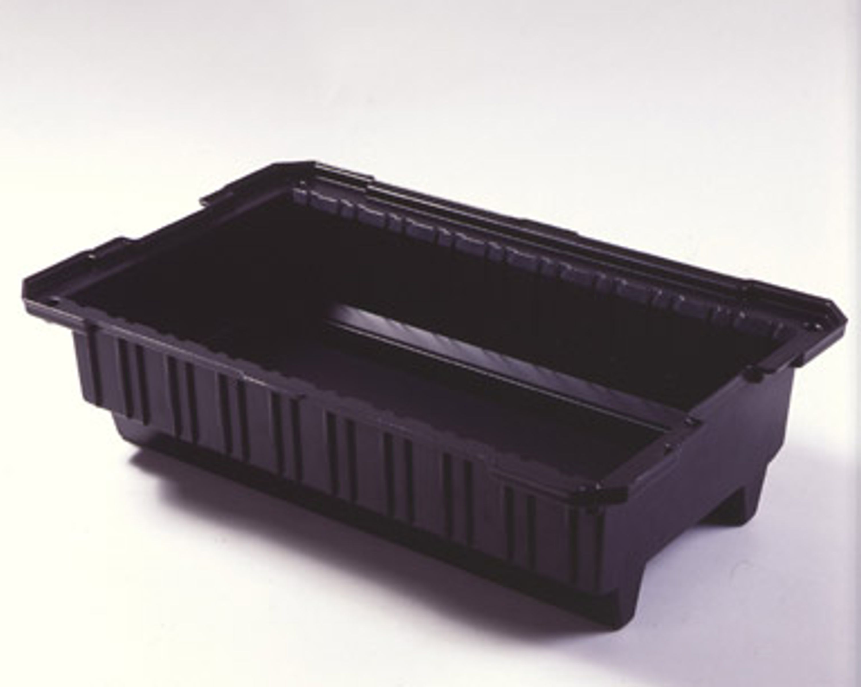 IRISA - lisování plastů foto 4