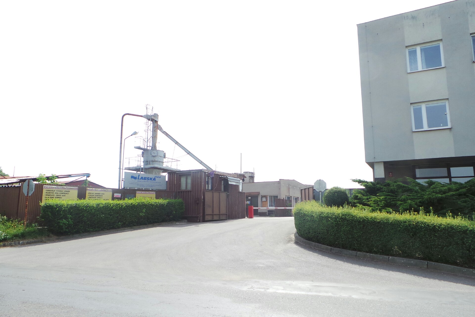 LABSKÁ, strojní a stavební společnost s.r.o. - Truhlářství